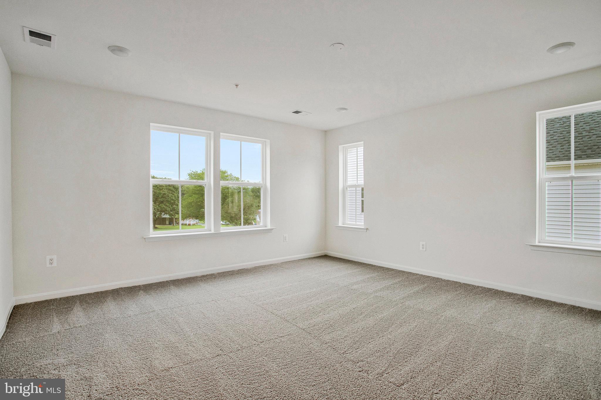 ROBERTS CROSSING - Residential