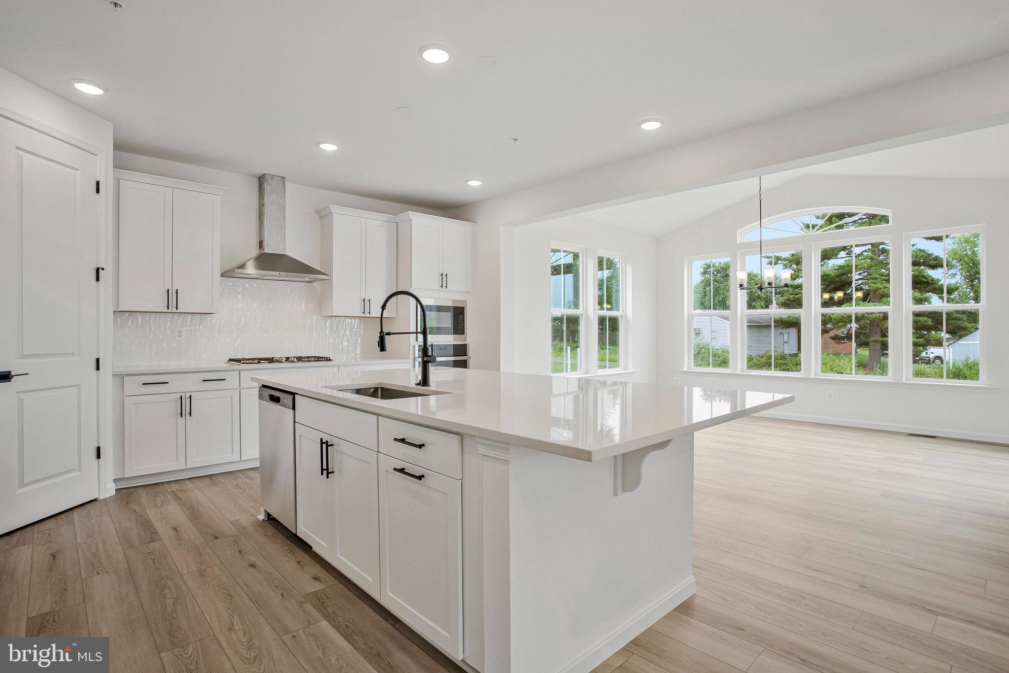 ROBERTS CROSSING - Residential