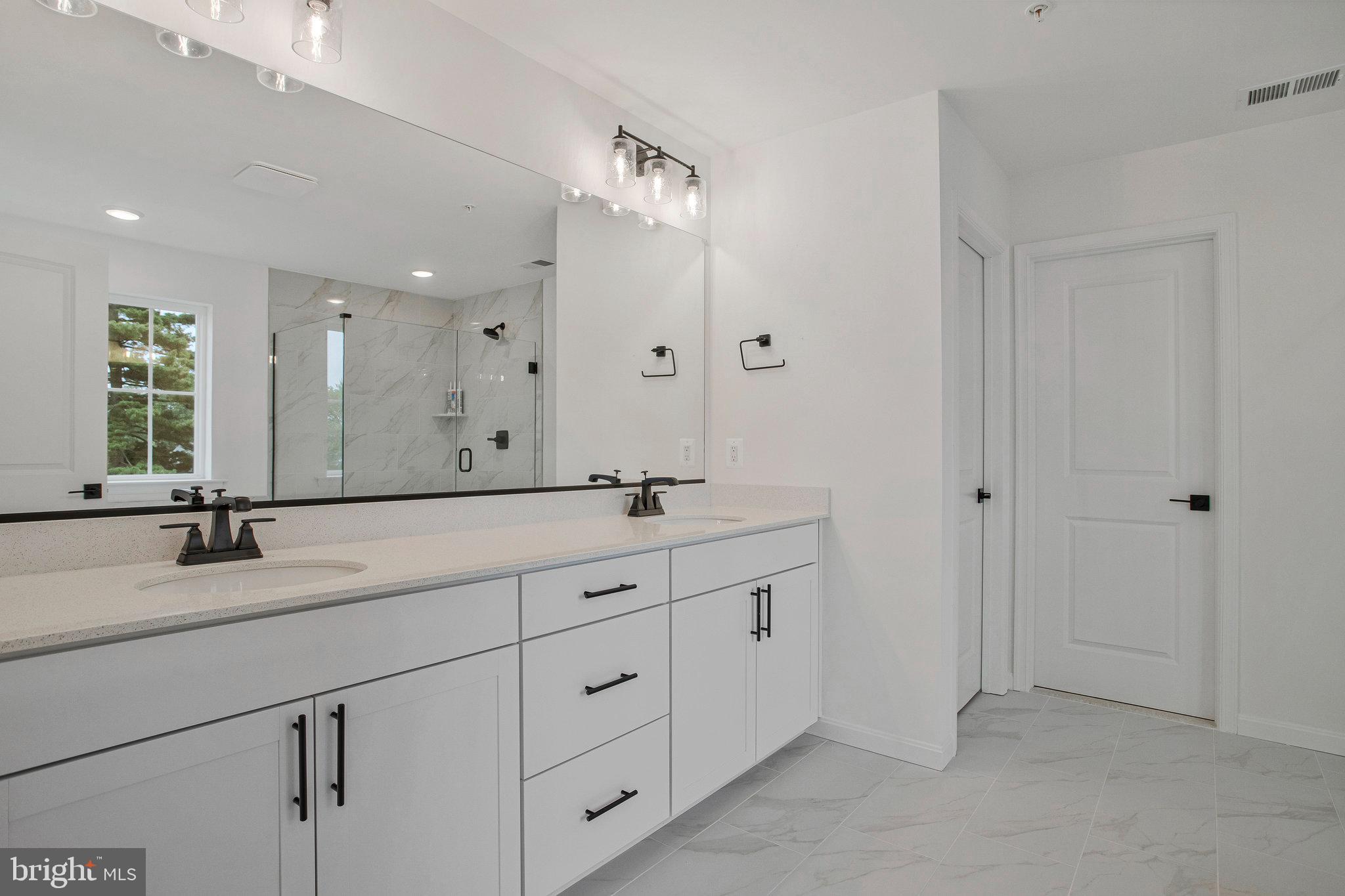 ROBERTS CROSSING - Residential