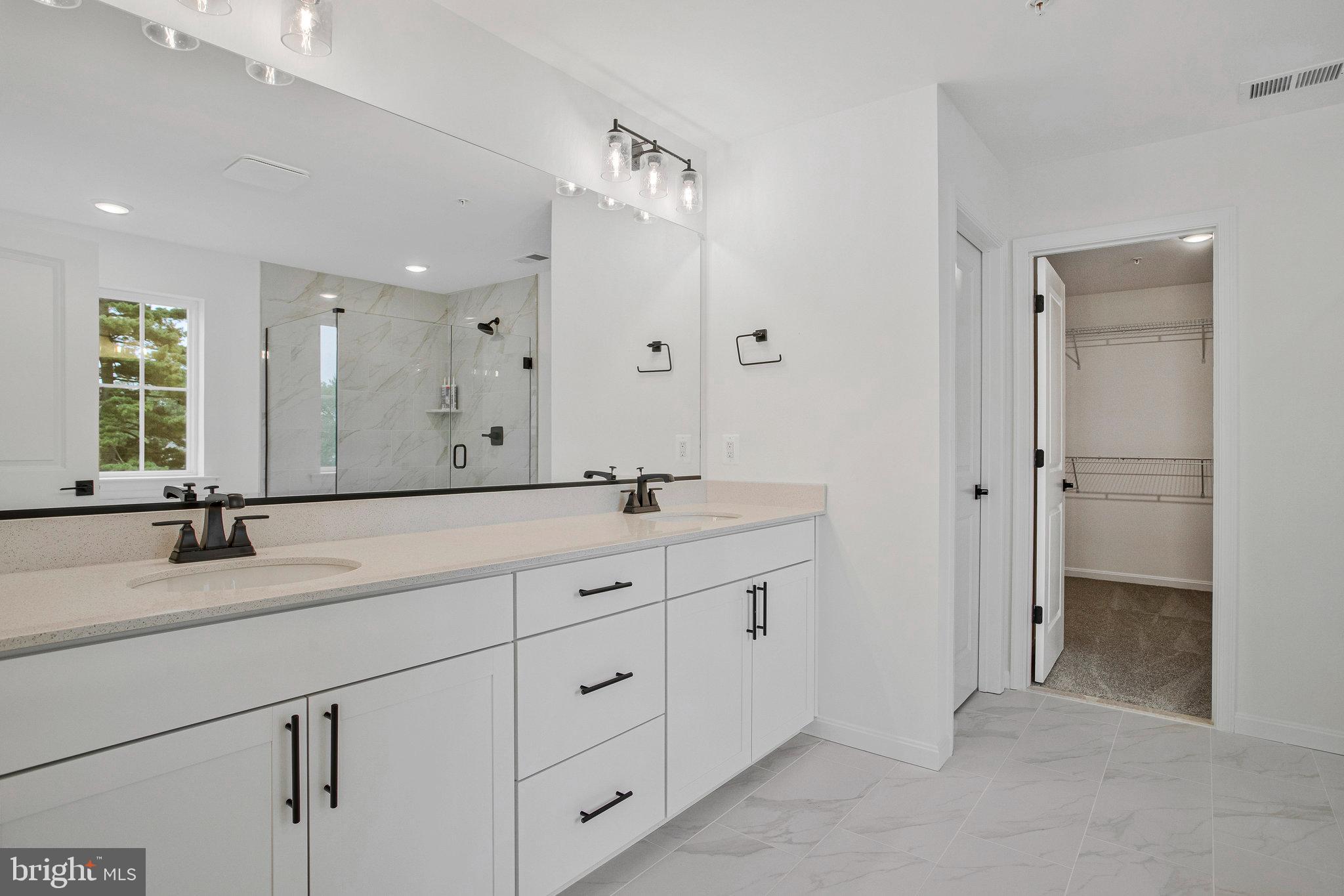 ROBERTS CROSSING - Residential