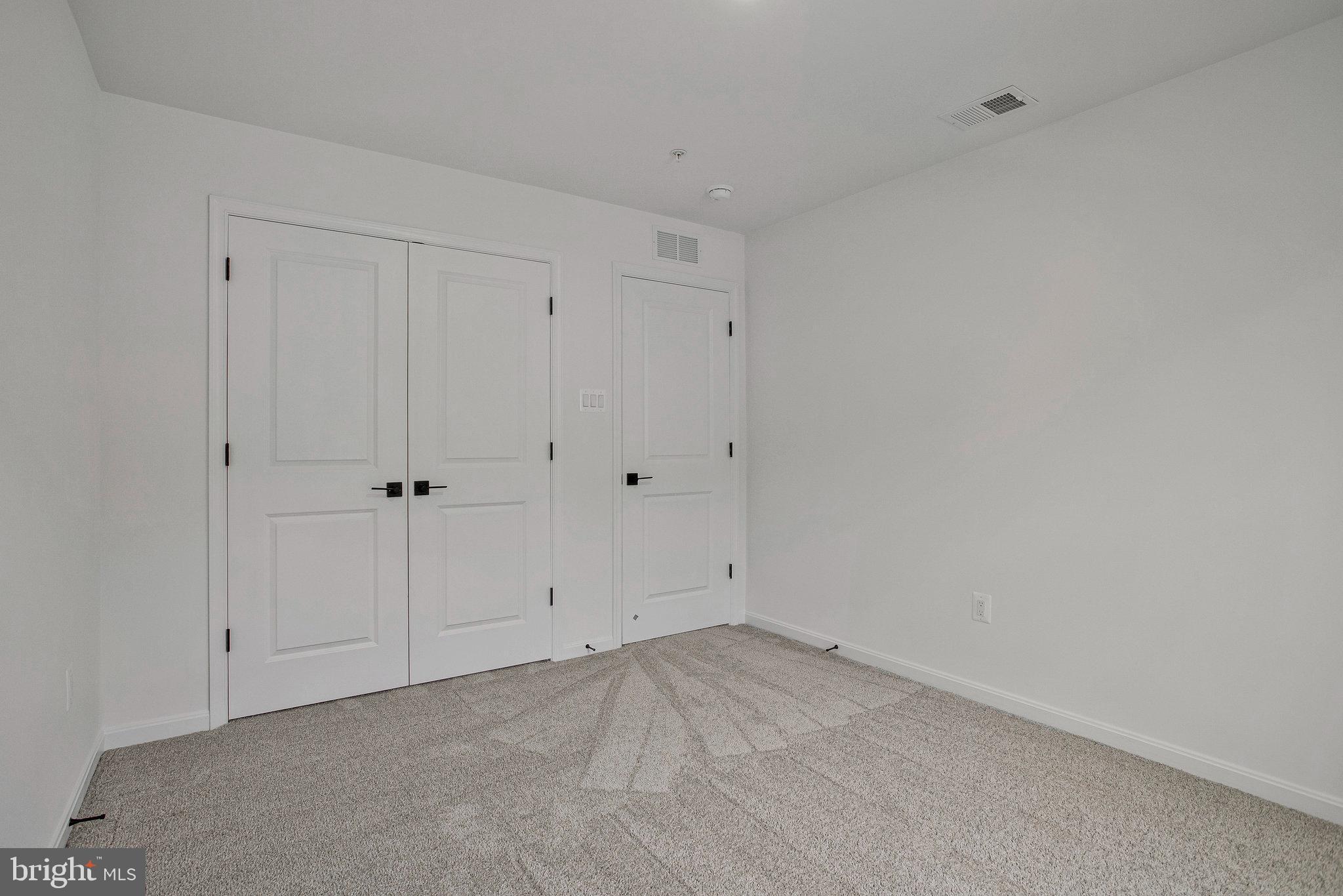 ROBERTS CROSSING - Residential