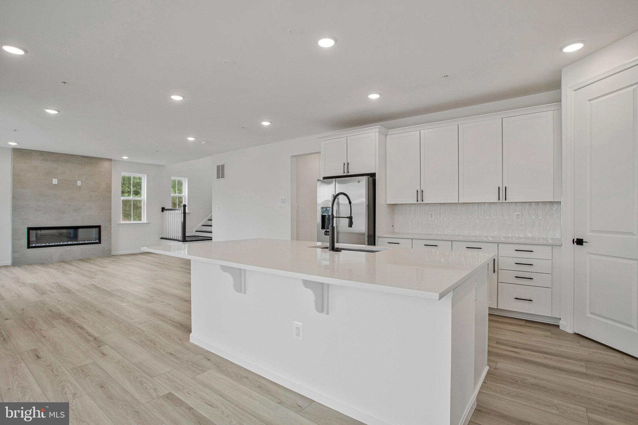 ROBERTS CROSSING - Residential