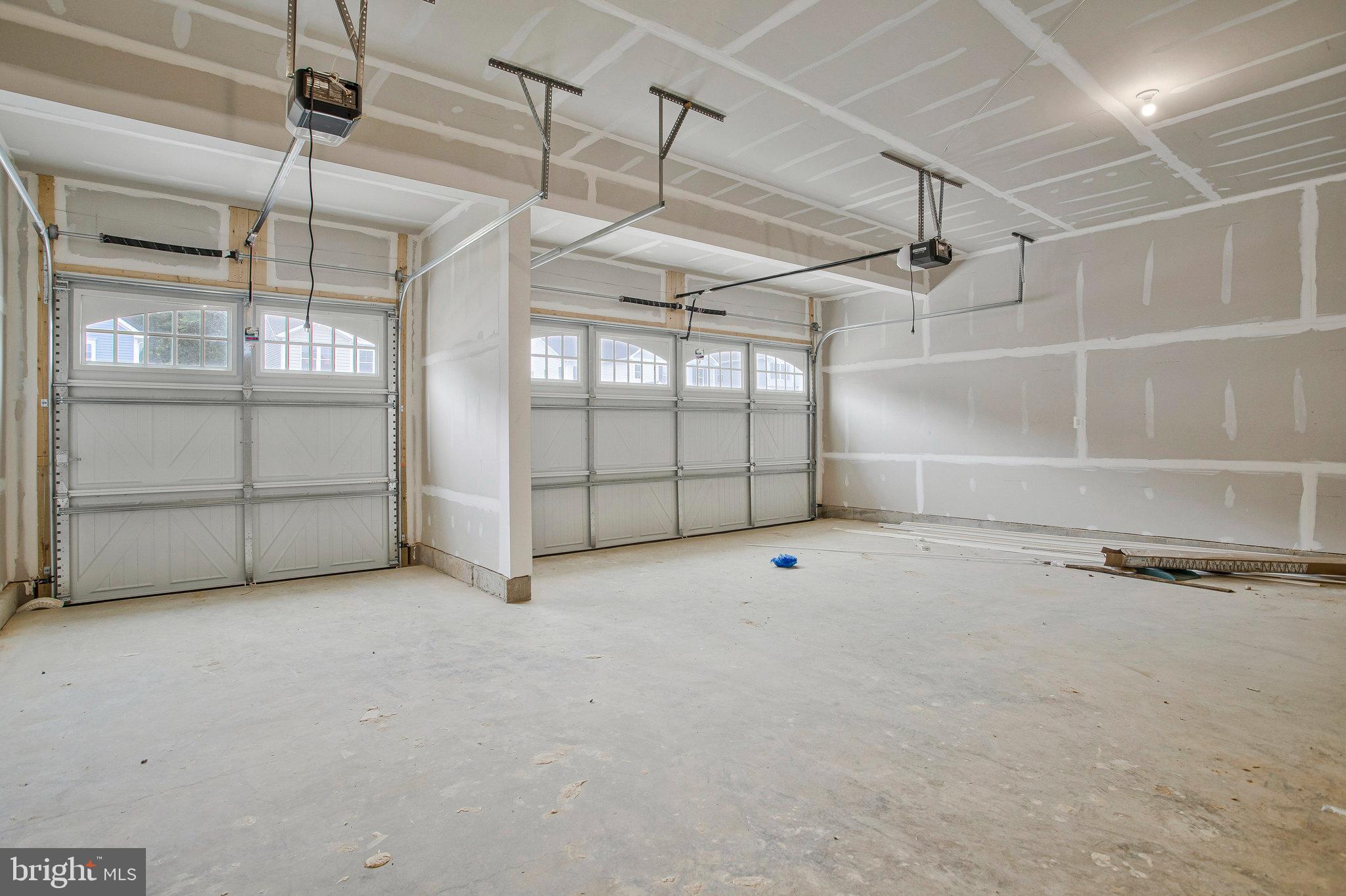 ROBERTS CROSSING - Residential