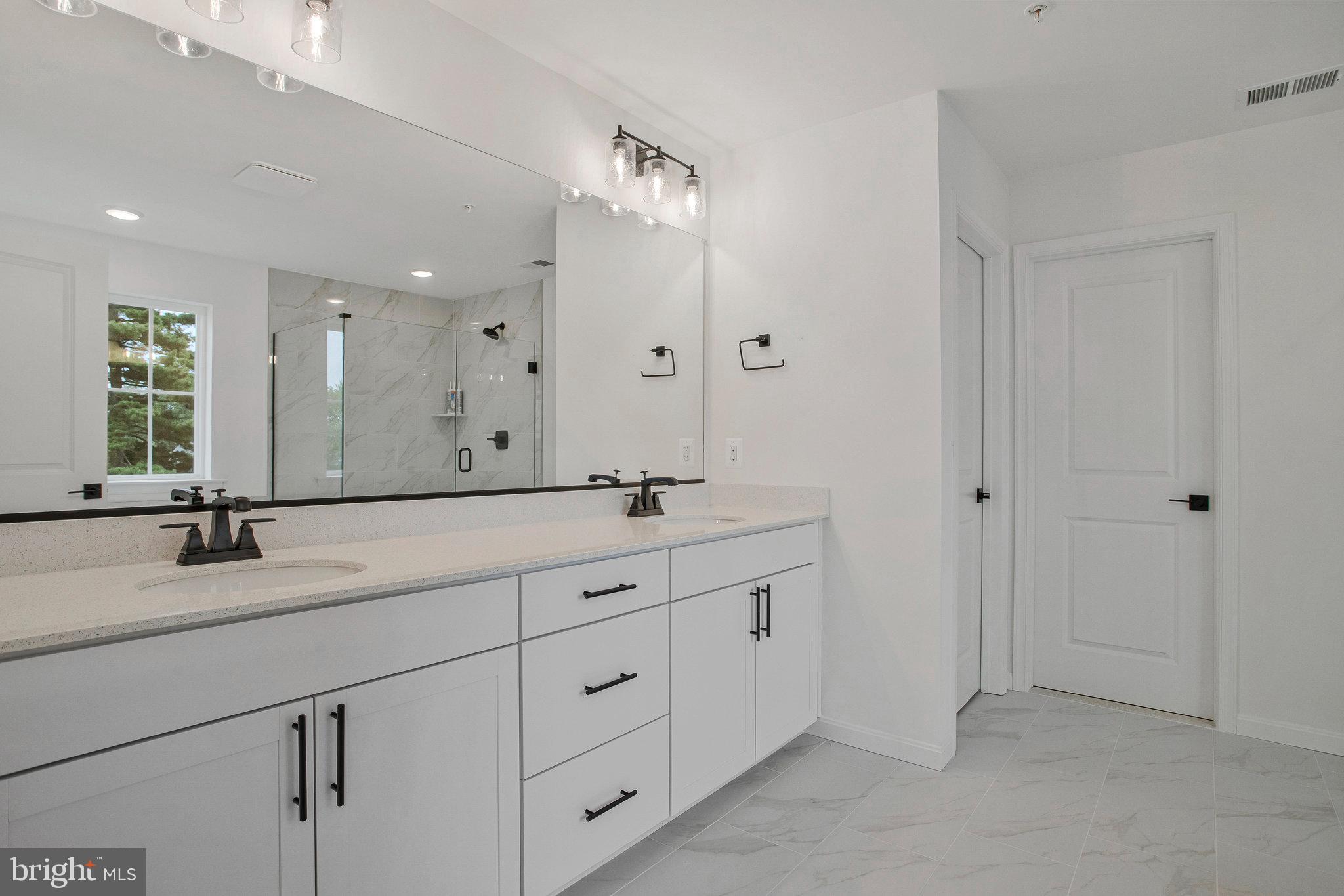 ROBERTS CROSSING - Residential