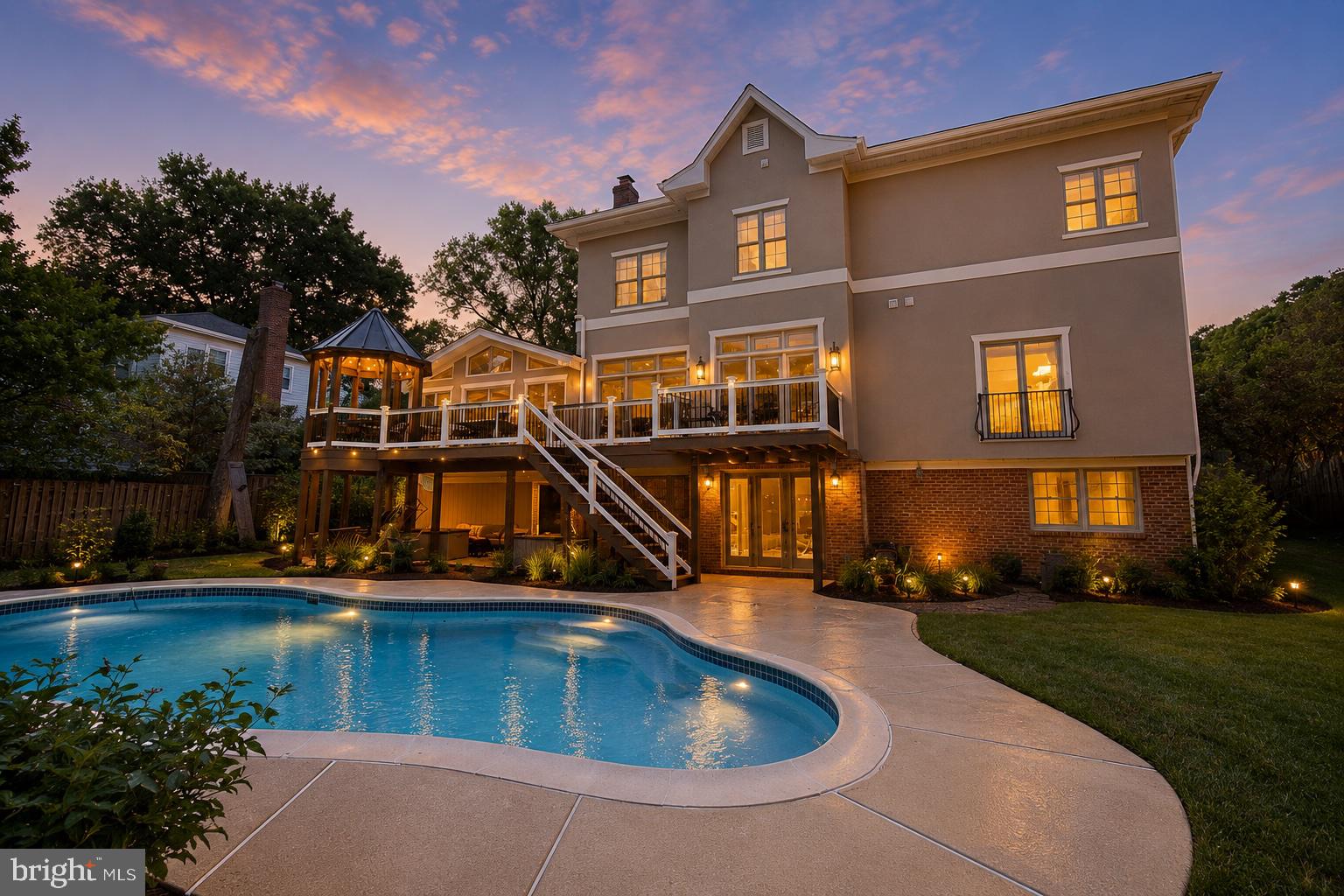 13 TRAILRIDGE COURT