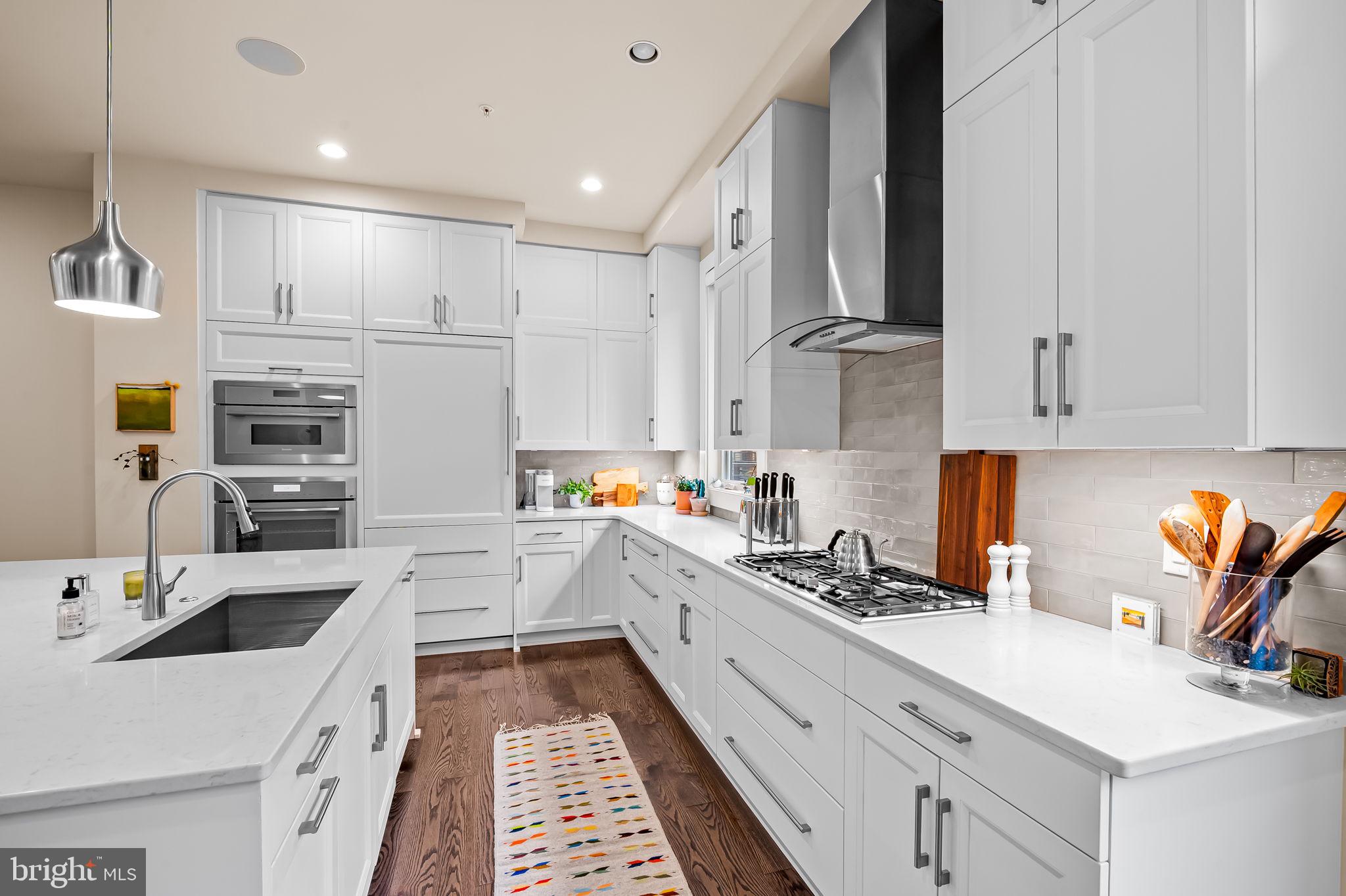 GROSVENOR HEIGHTS - Residential