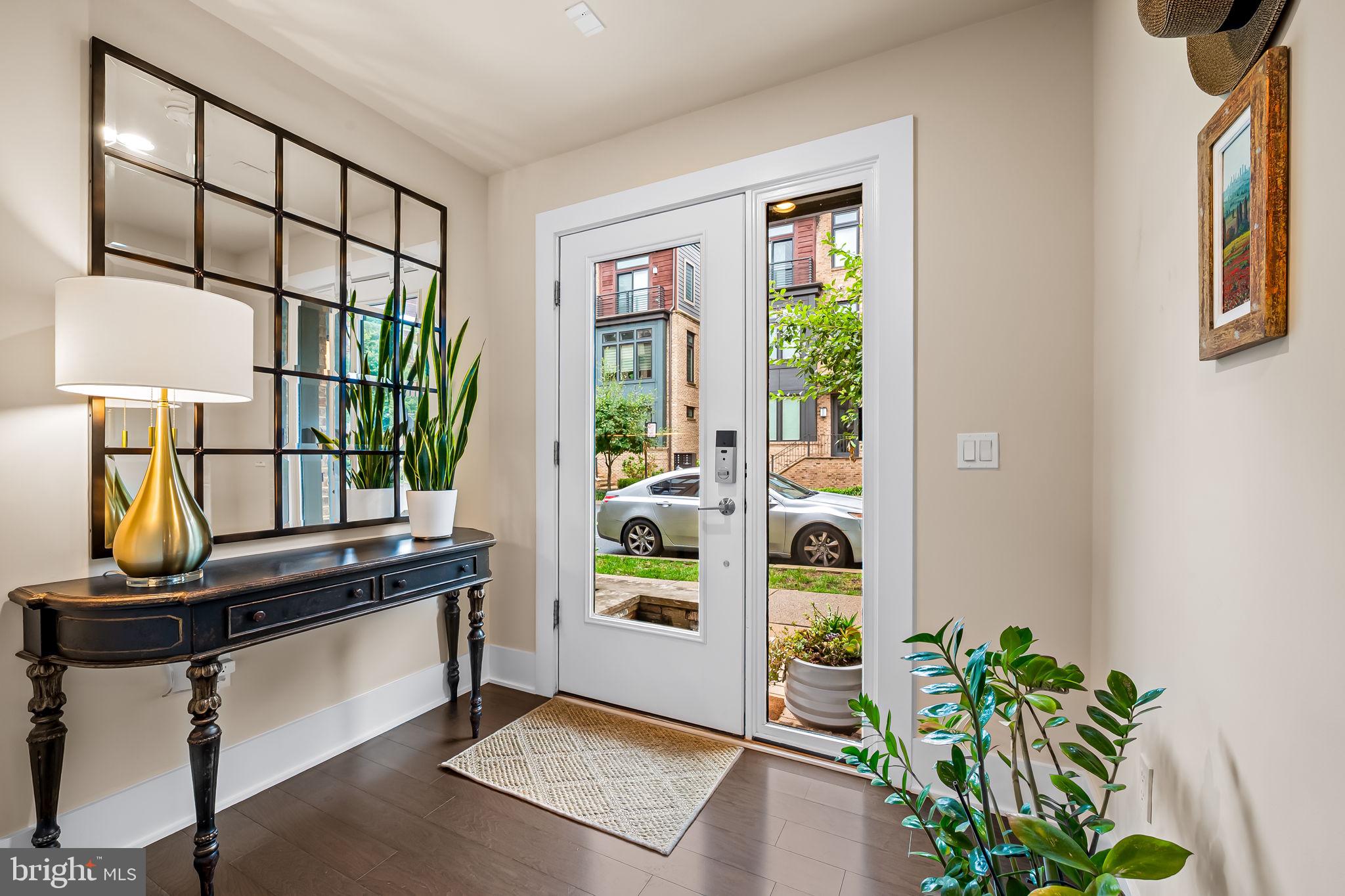 GROSVENOR HEIGHTS - Residential