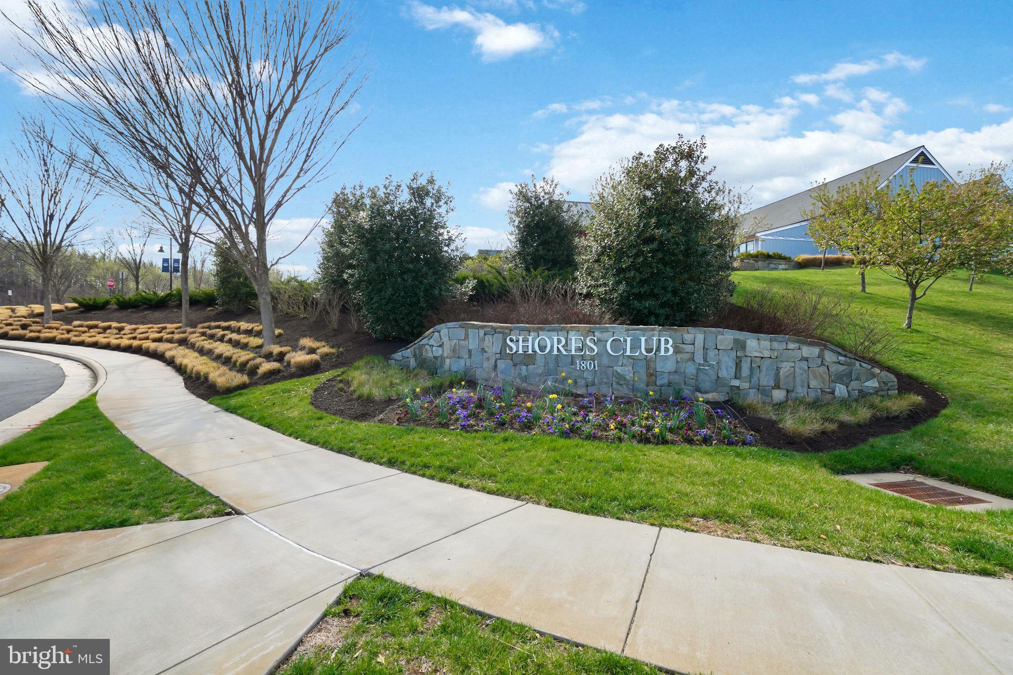 POTOMAC SHORES - Residential