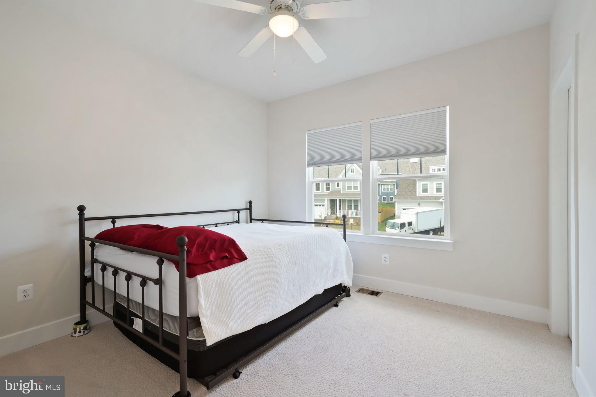 POTOMAC SHORES - Residential