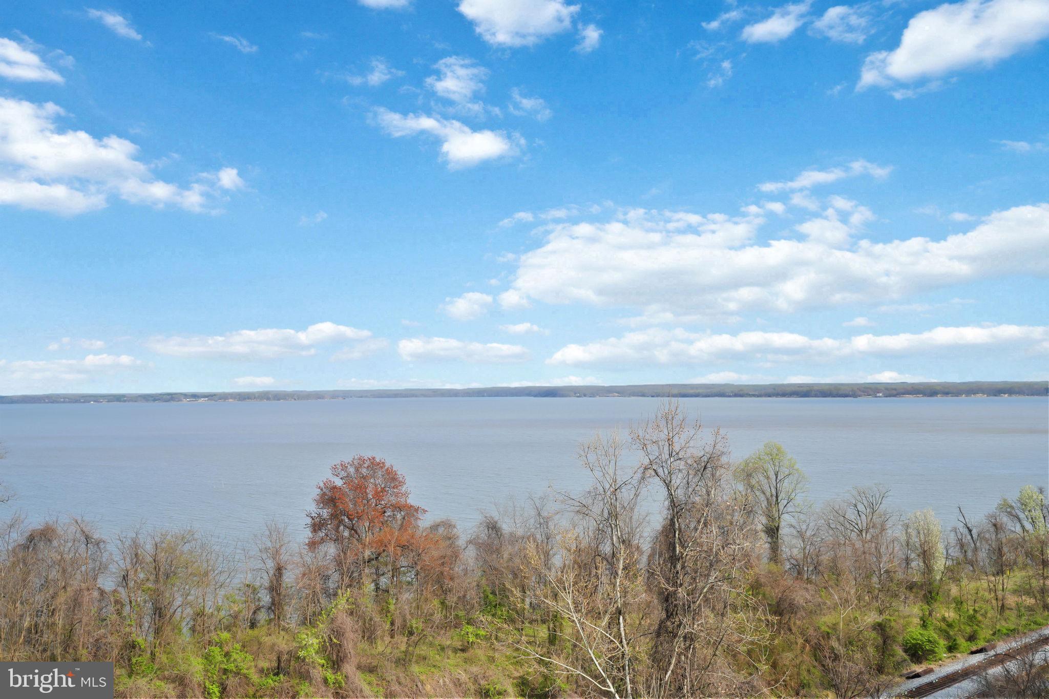 POTOMAC SHORES - Residential