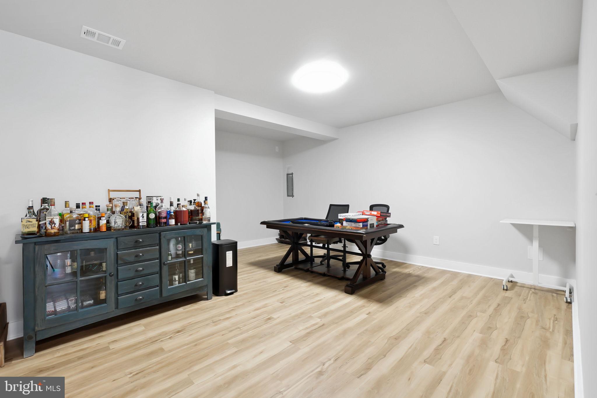 POTOMAC SHORES - Residential