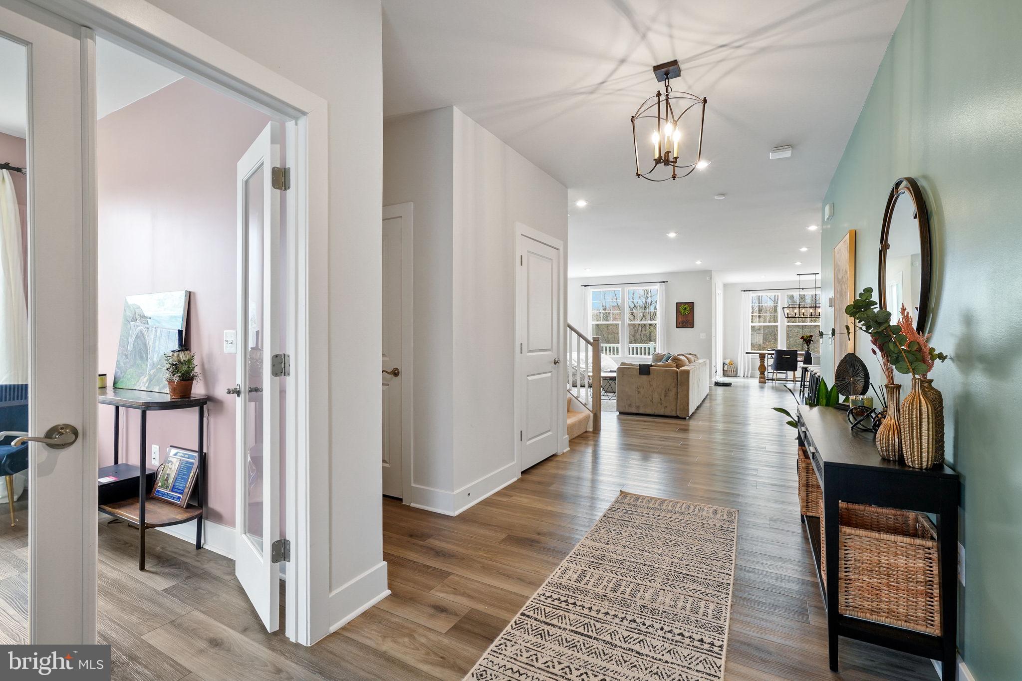 POTOMAC SHORES - Residential