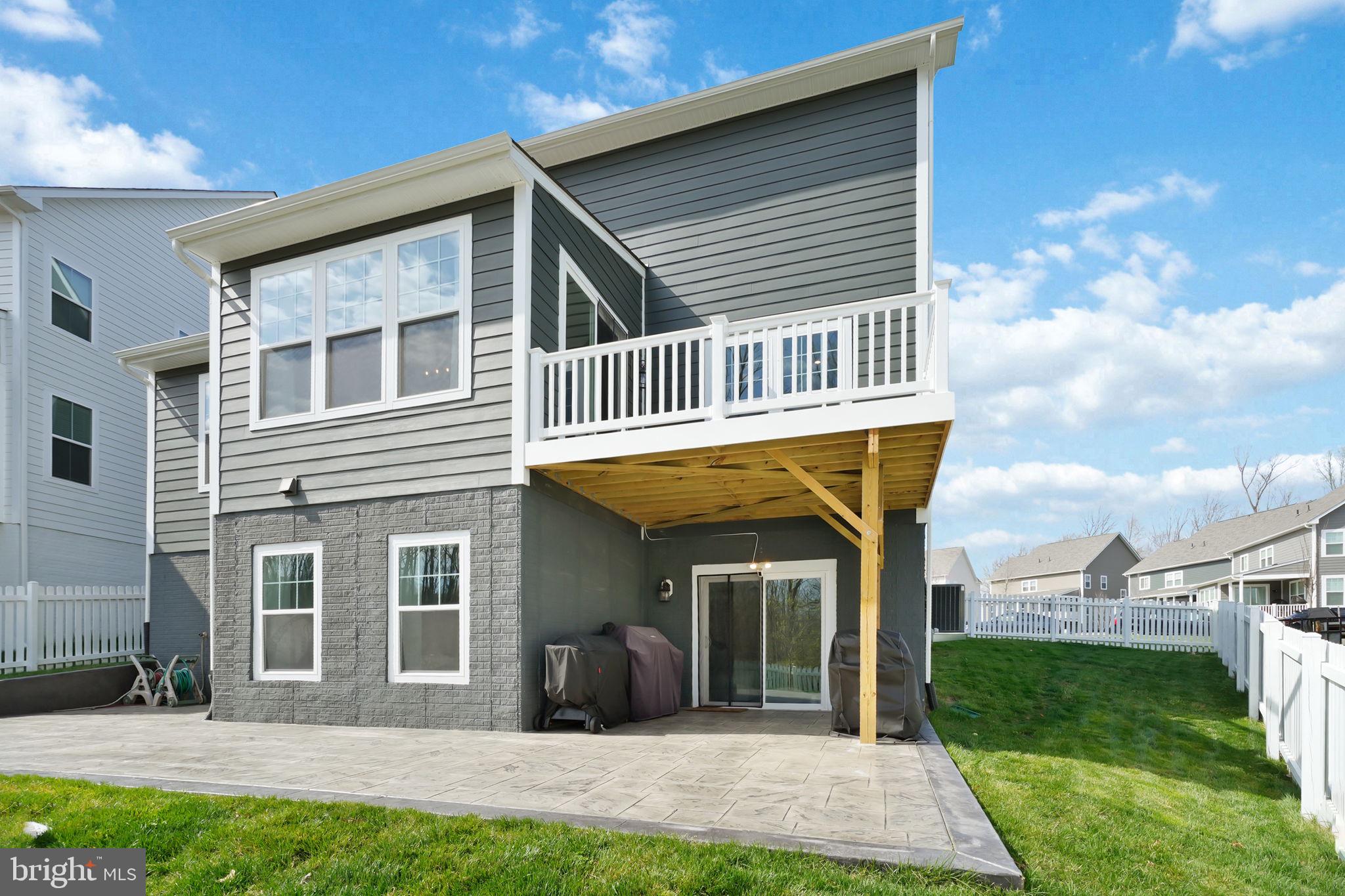 POTOMAC SHORES - Residential