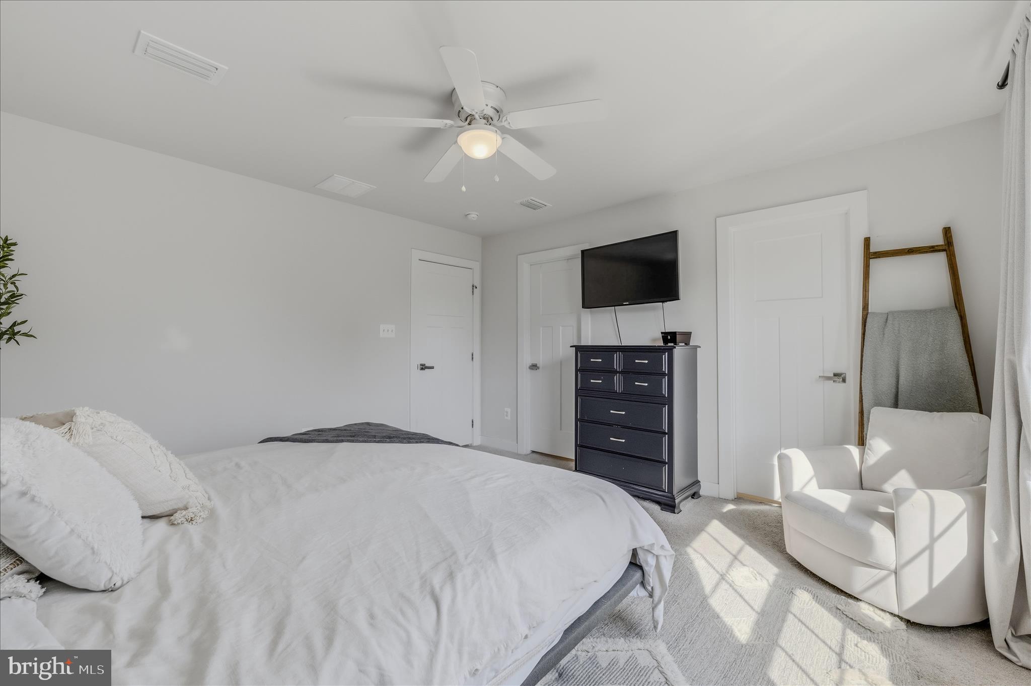 BRENTWOOD SPRINGS - Residential