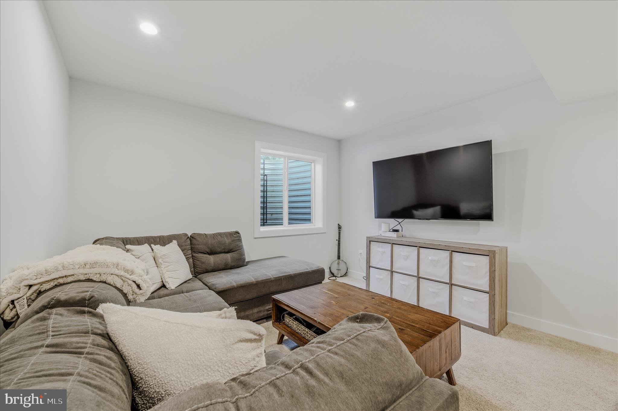 BRENTWOOD SPRINGS - Residential