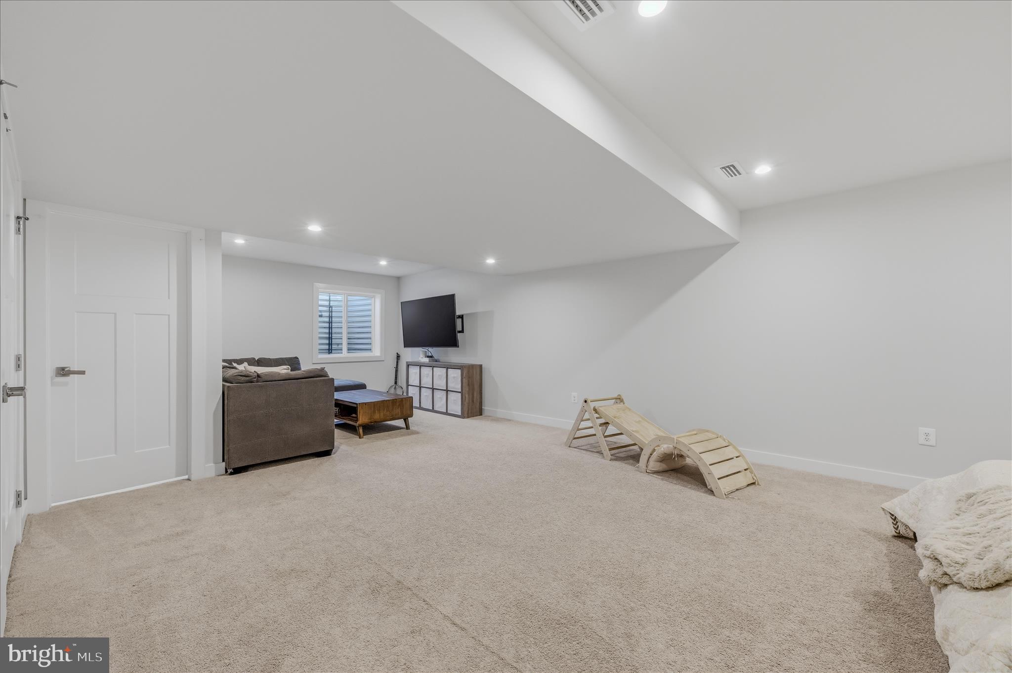 BRENTWOOD SPRINGS - Residential