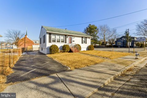 58 OAK STREET PENNSVILLE NJ 08070