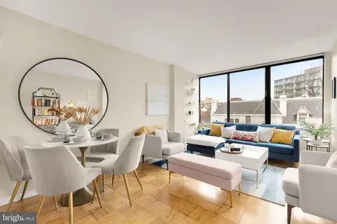 MLS: DCDC2183634