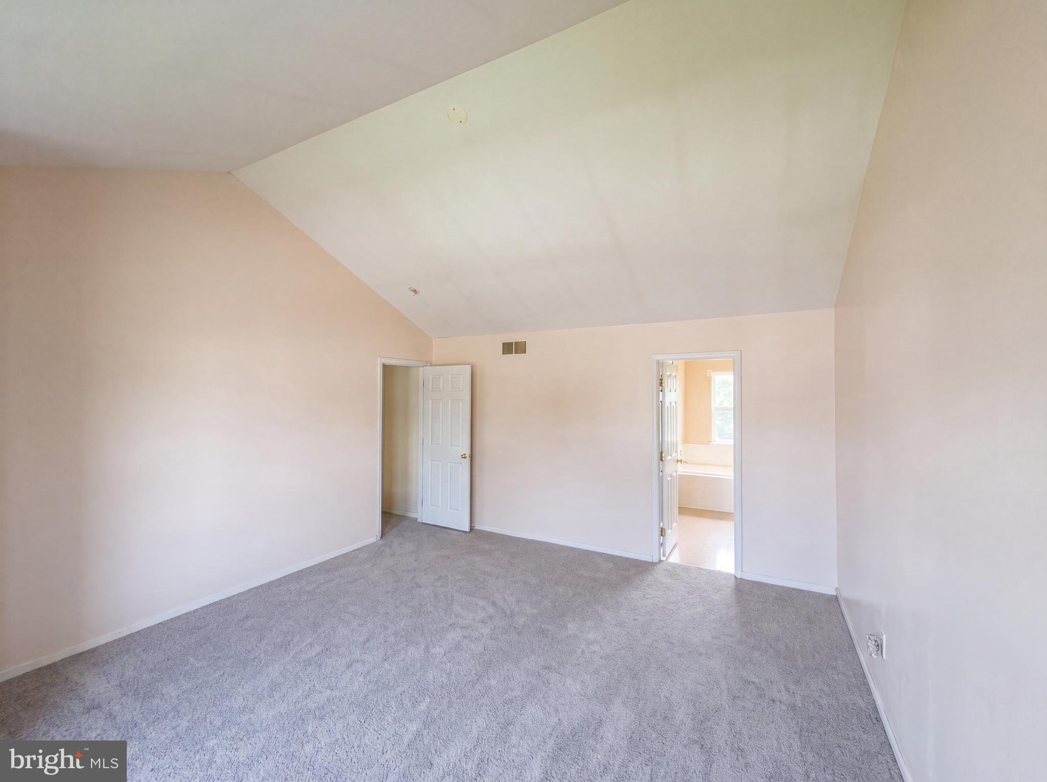 32 LEENA LANE