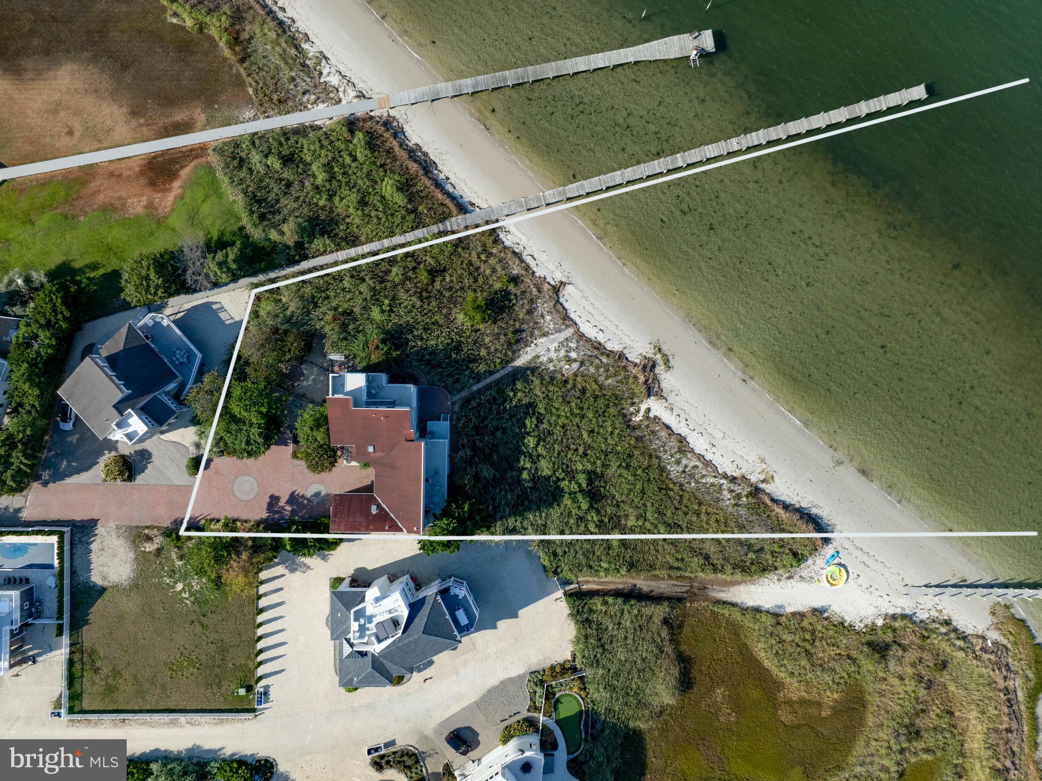 69 SUNSET BOULEVARD D