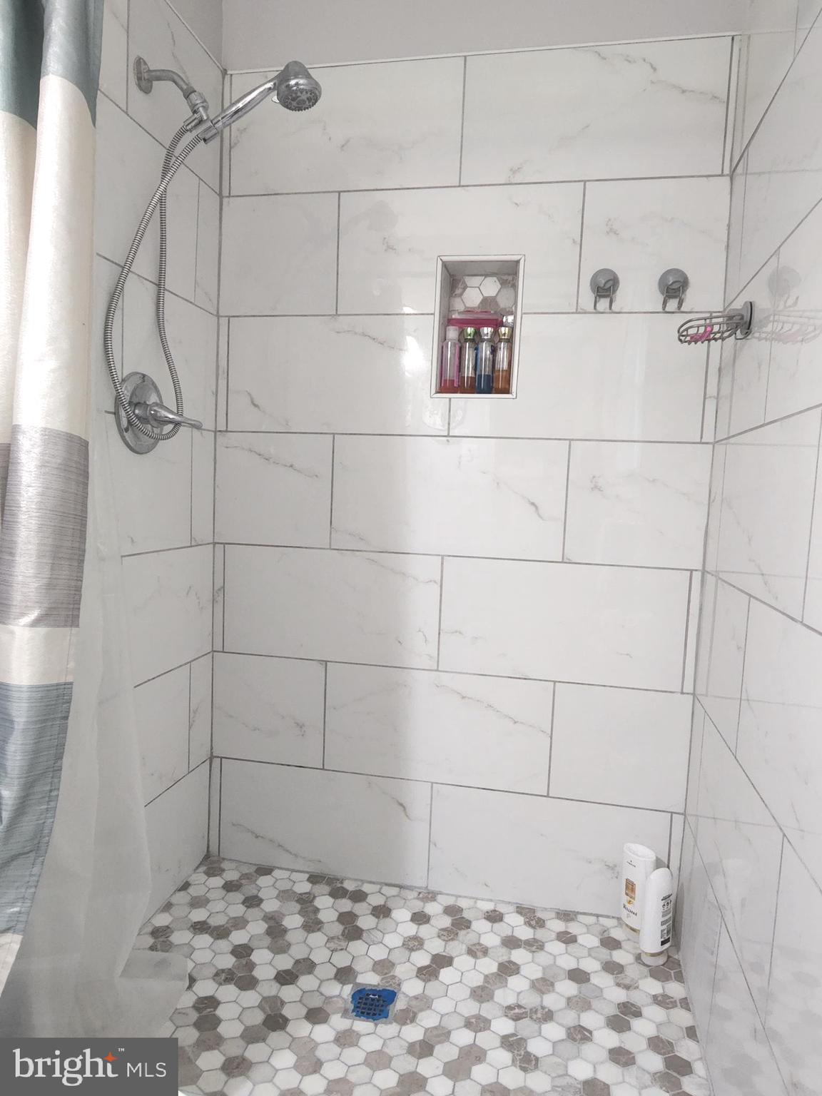 OAK ORCHARD - Residential