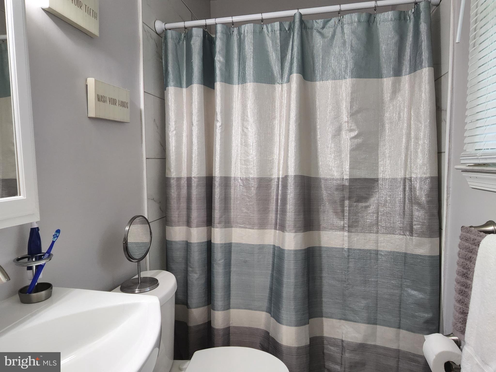 OAK ORCHARD - Residential