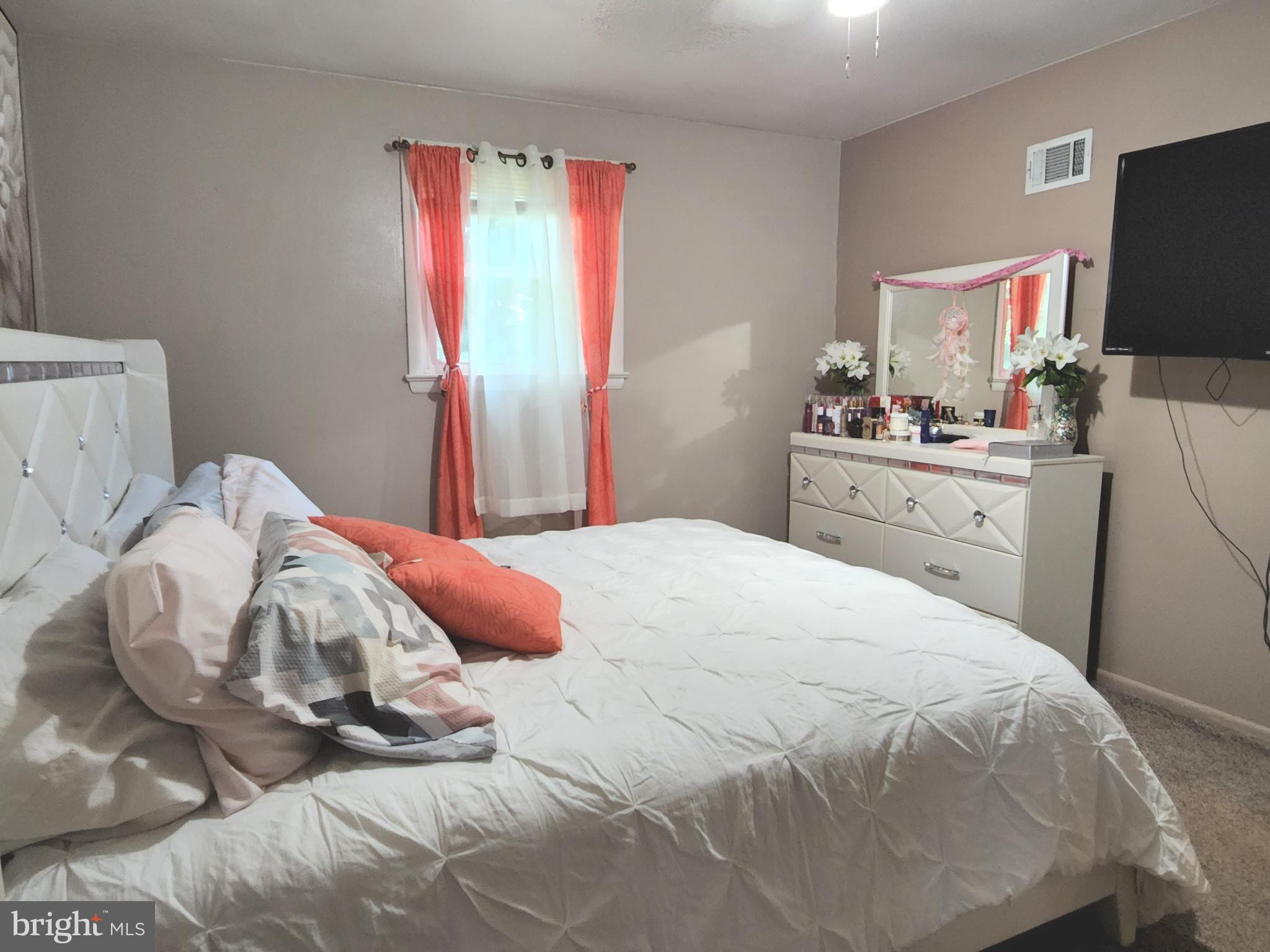 OAK ORCHARD - Residential