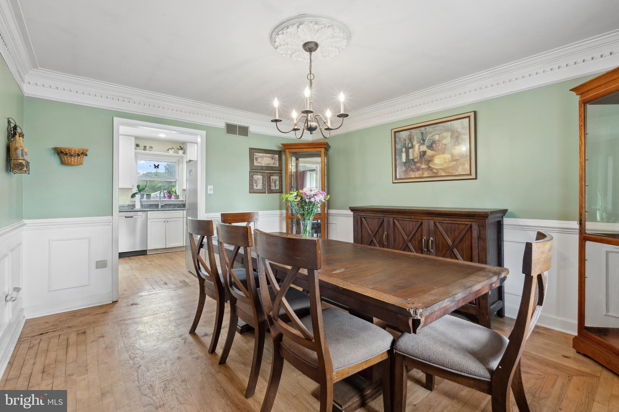 WINDSOR ESTATES - Residential