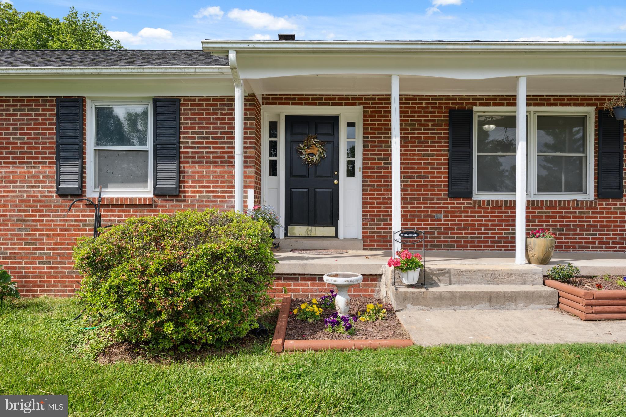 WINDSOR ESTATES - Residential