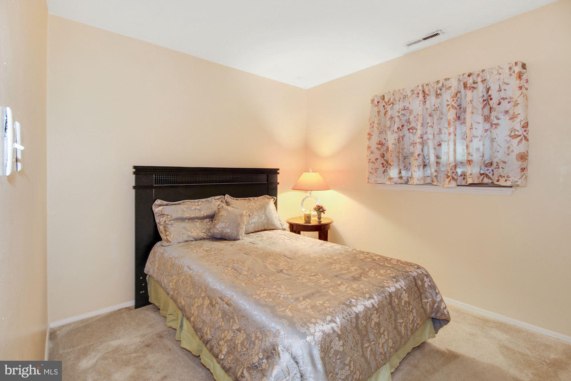 CHADWICK MANOR - Residential