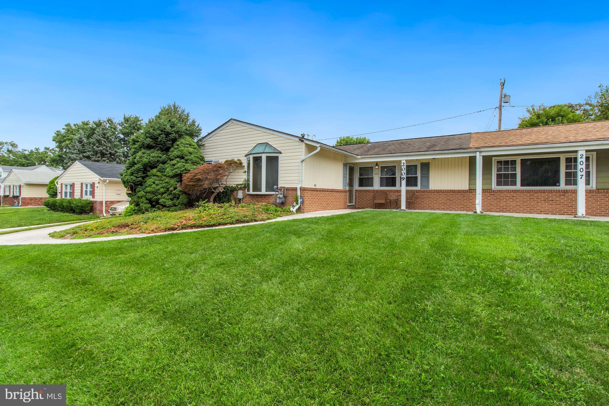 CHADWICK MANOR - Residential