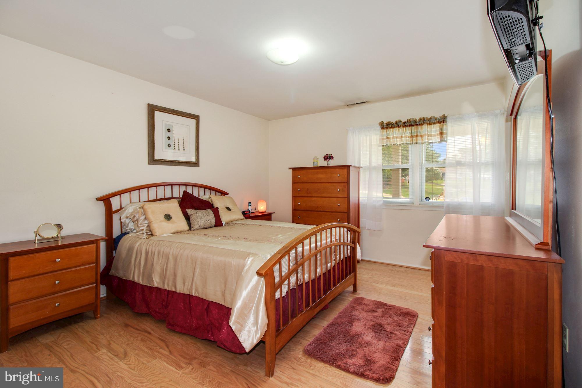 CHADWICK MANOR - Residential