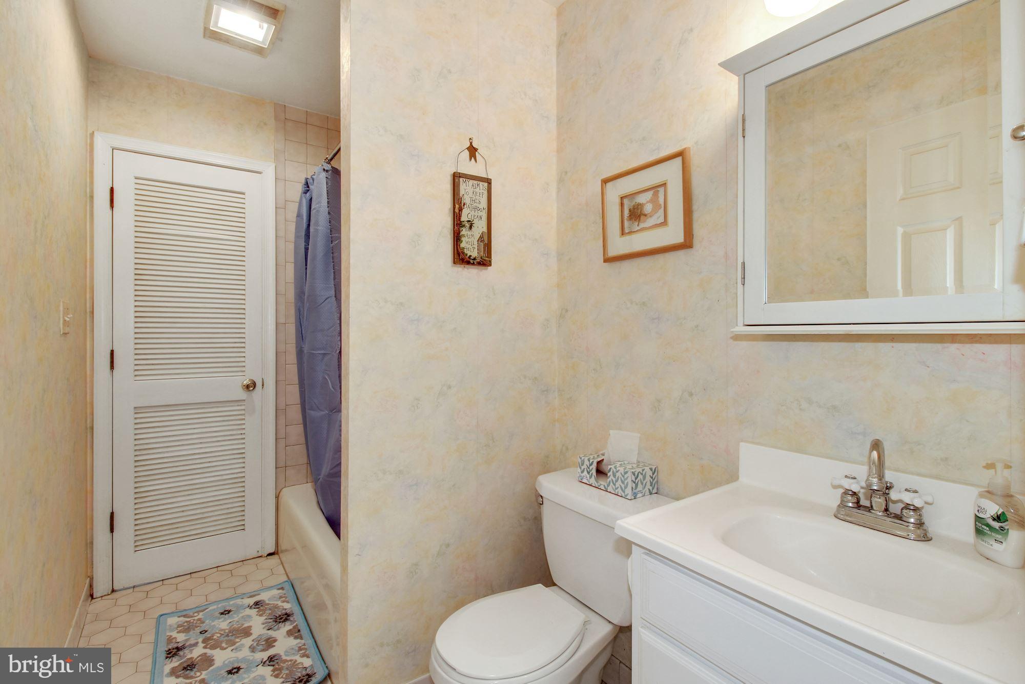 CHADWICK MANOR - Residential