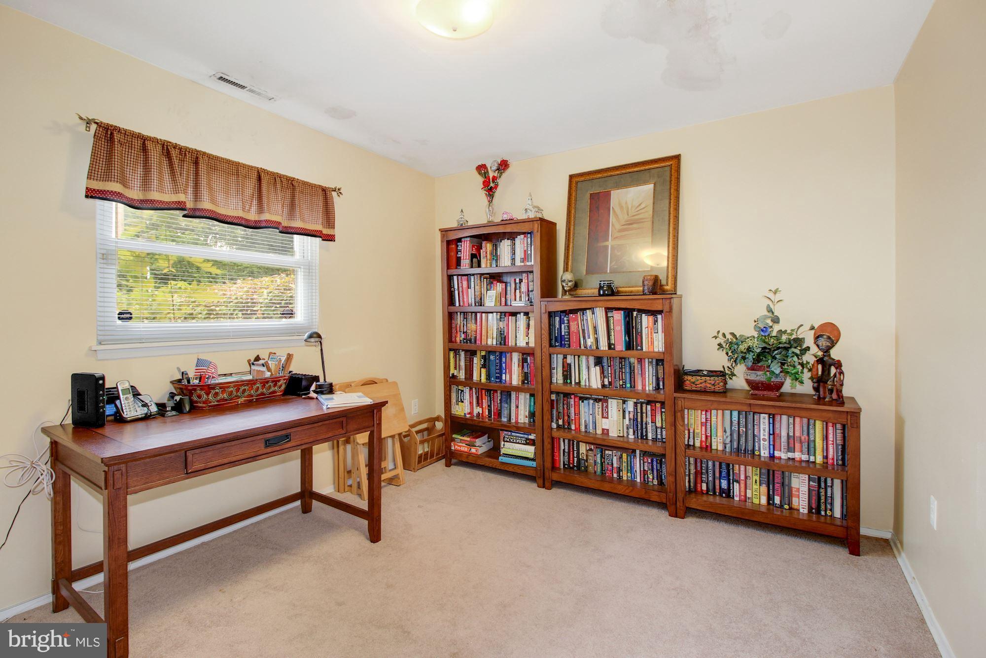 CHADWICK MANOR - Residential