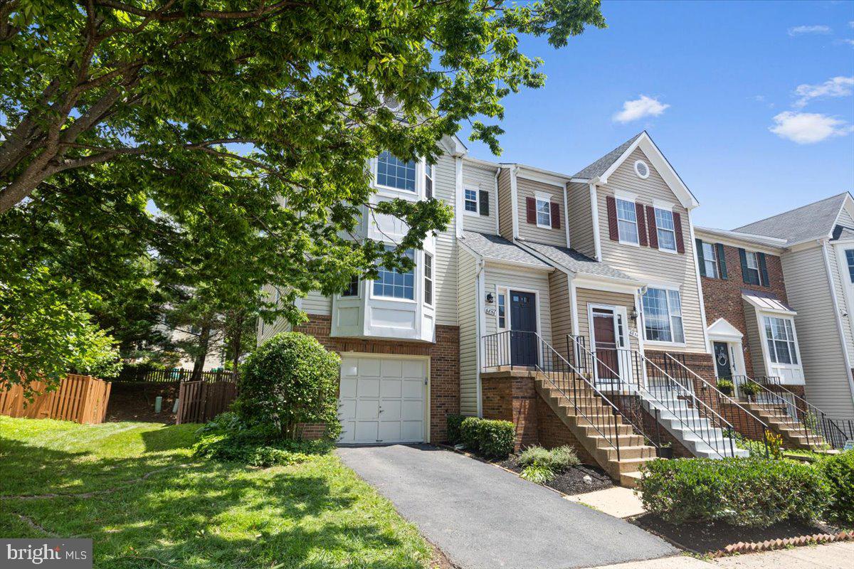 6856 KERRYWOOD CIRCLE