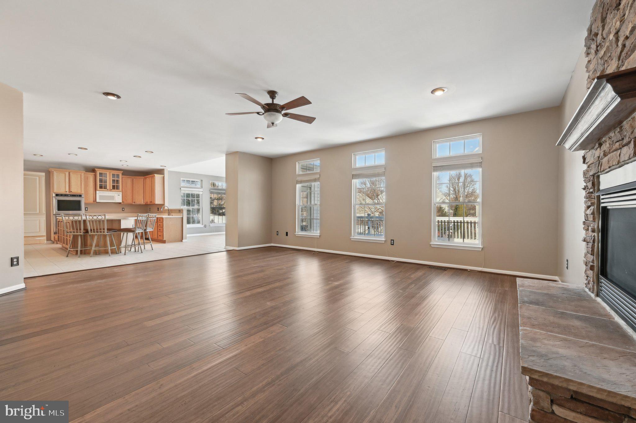 JENNA ESTATES - Residential