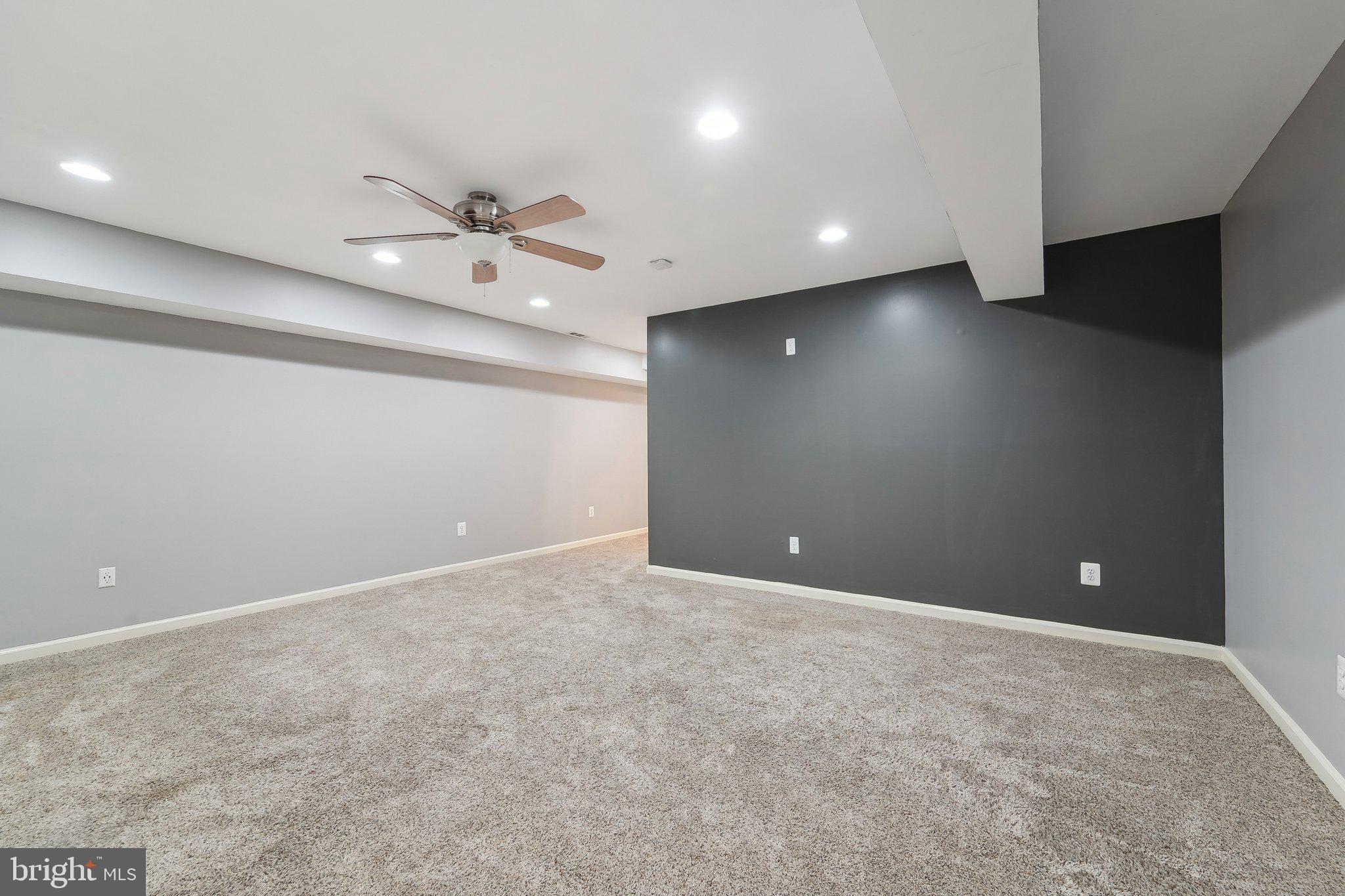 JENNA ESTATES - Residential