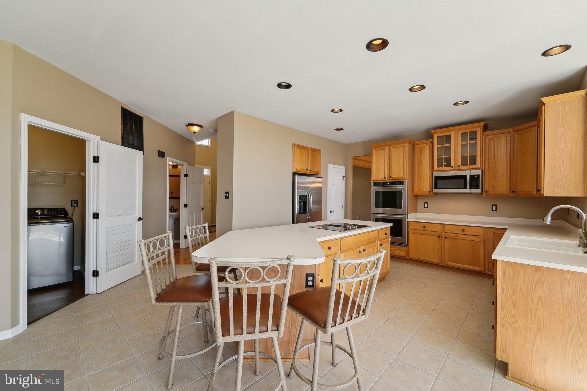 JENNA ESTATES - Residential