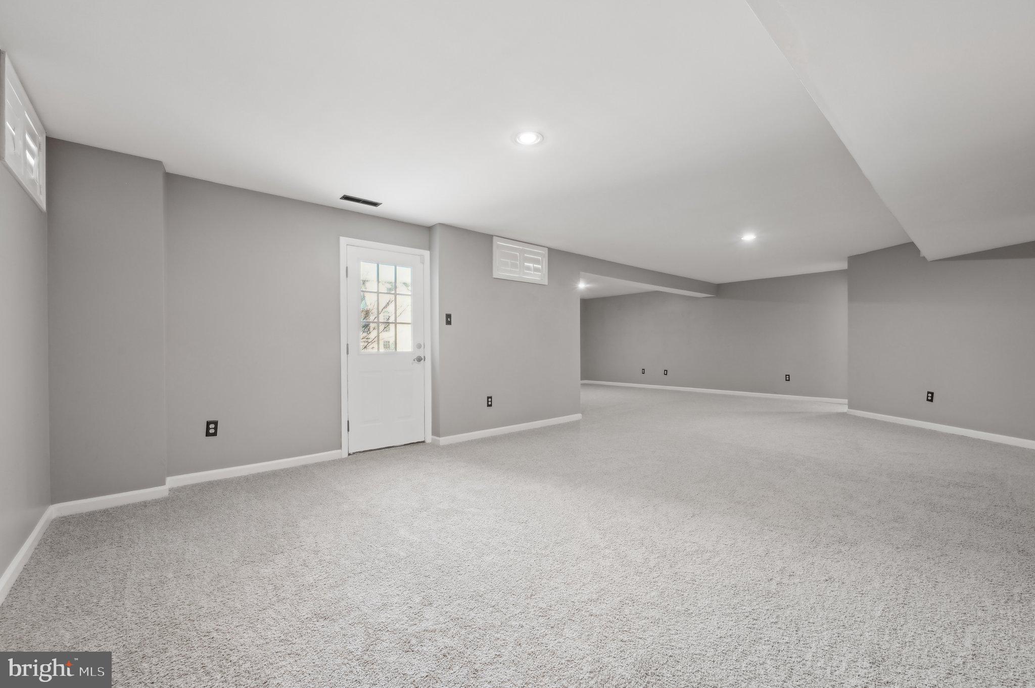 JENNA ESTATES - Residential