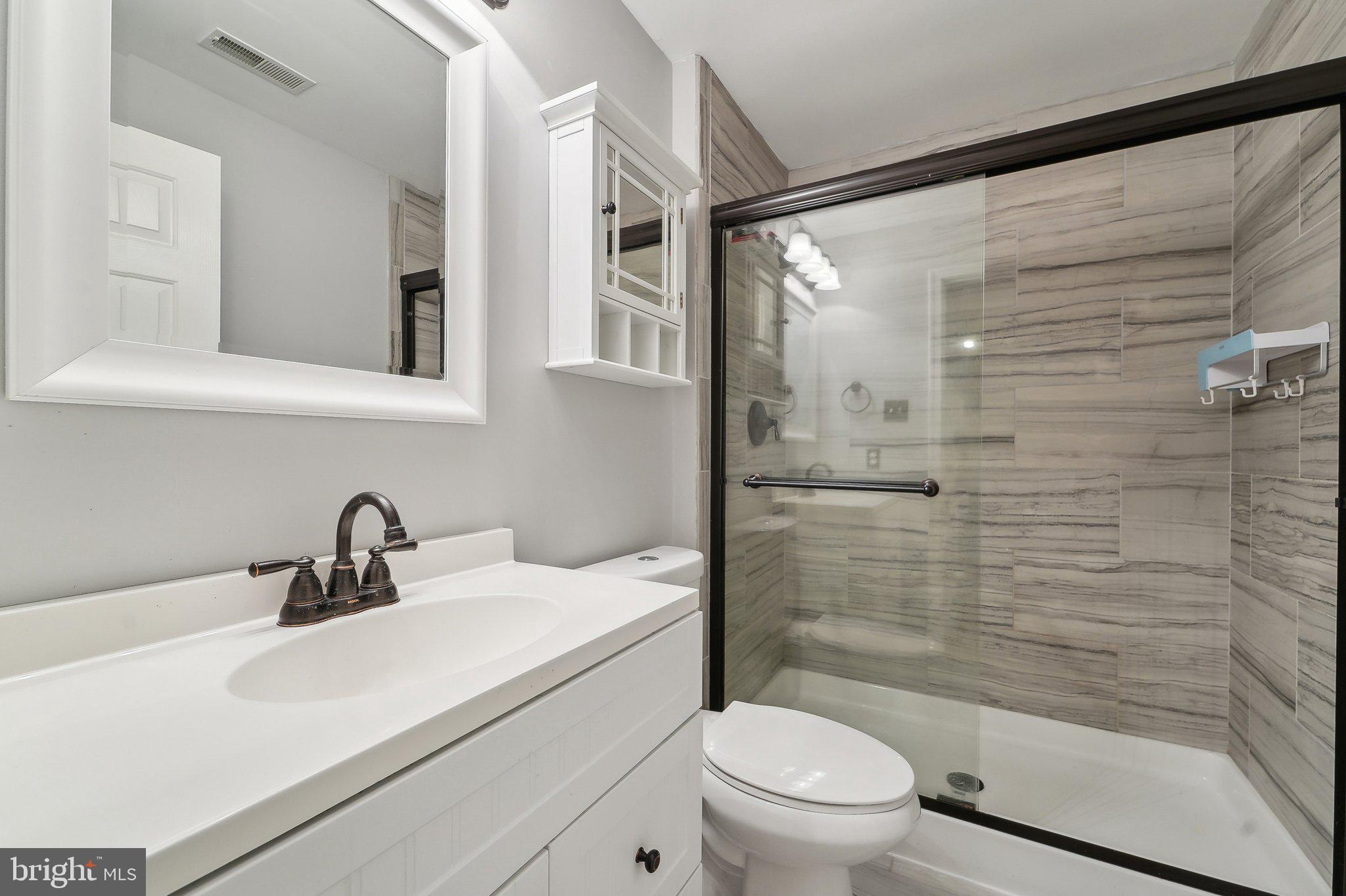 JENNA ESTATES - Residential