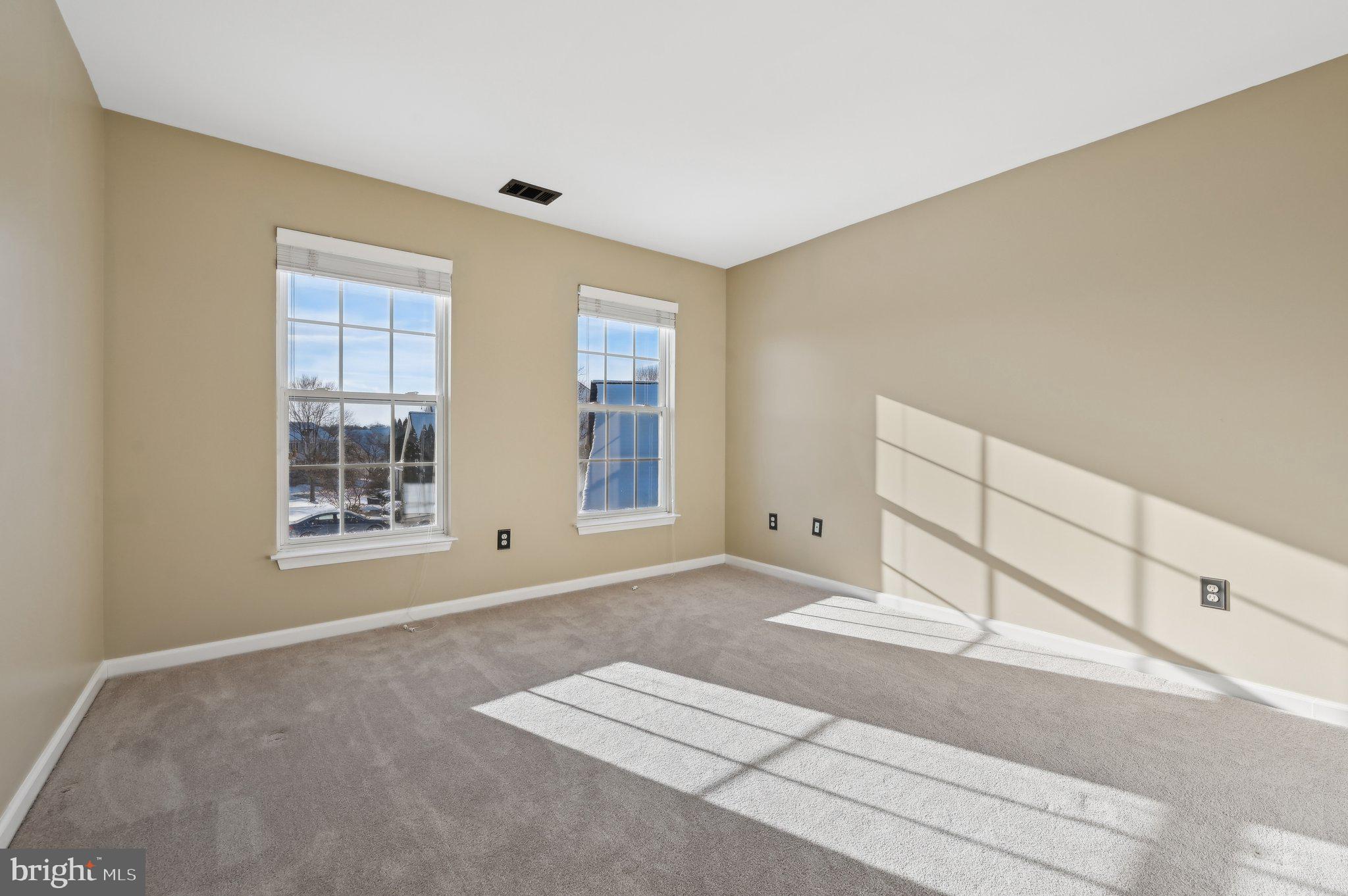 JENNA ESTATES - Residential