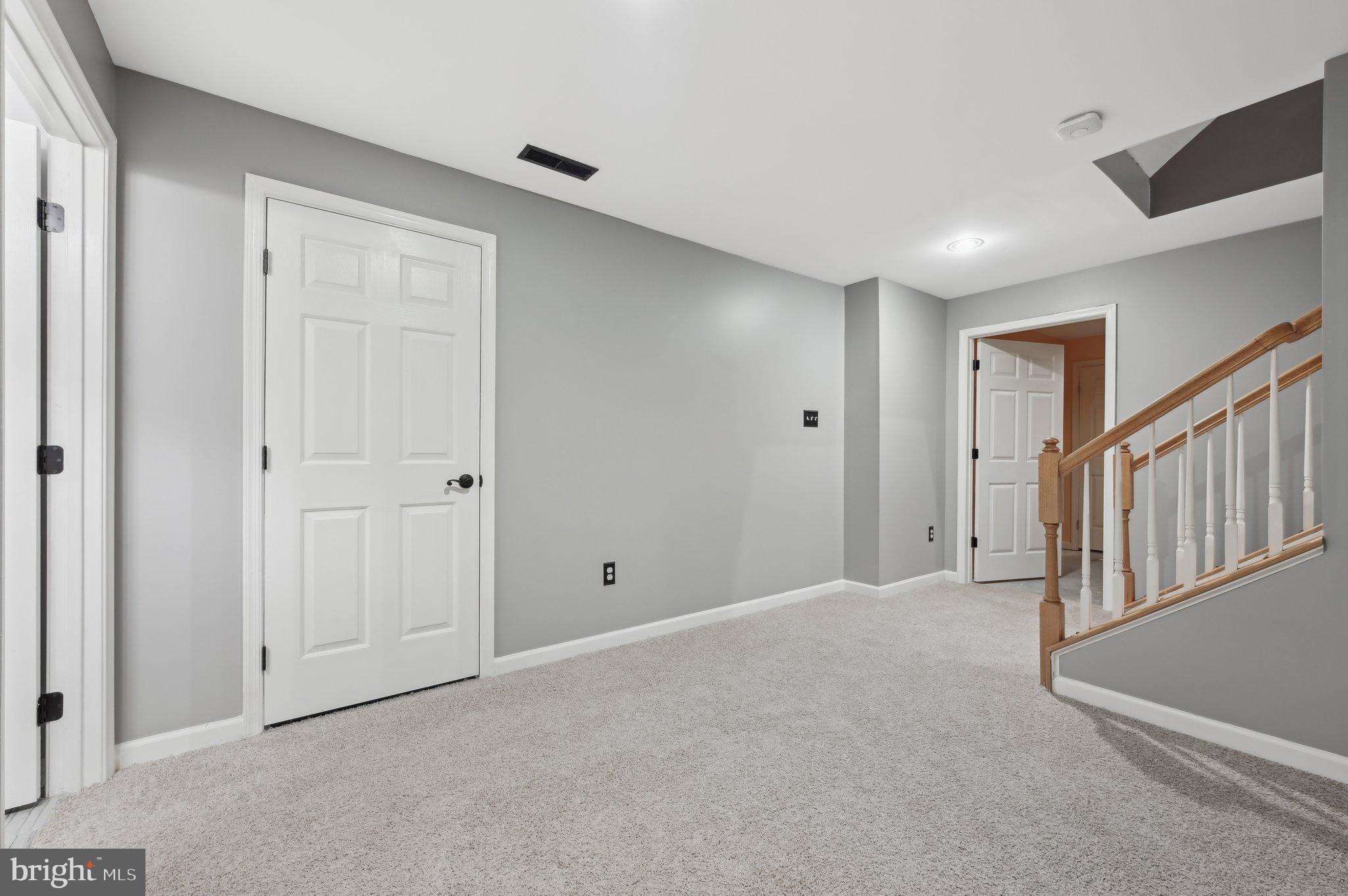 JENNA ESTATES - Residential