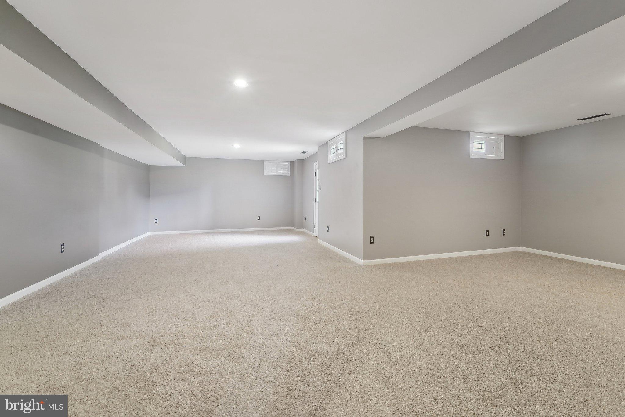 JENNA ESTATES - Residential