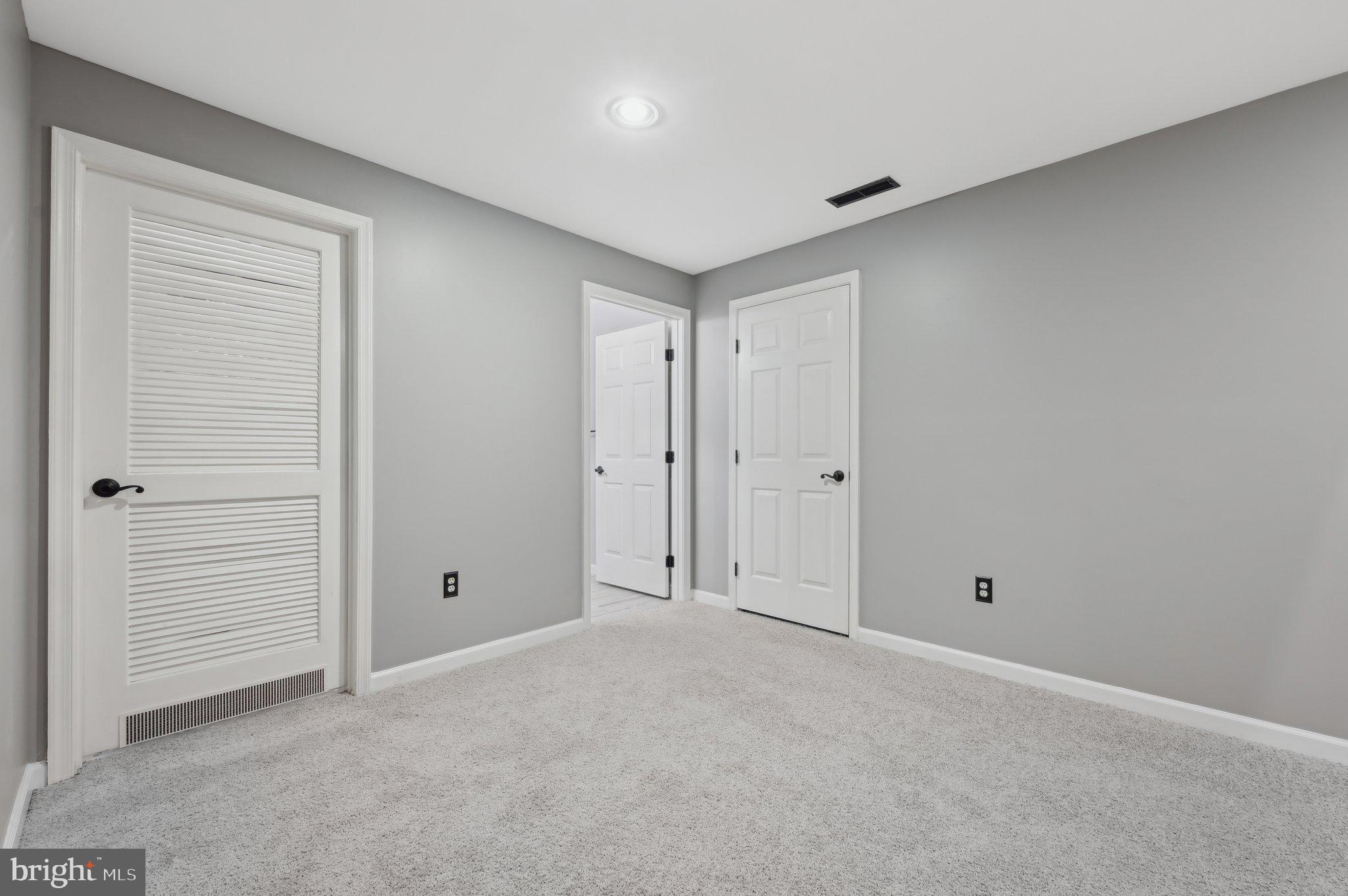 JENNA ESTATES - Residential