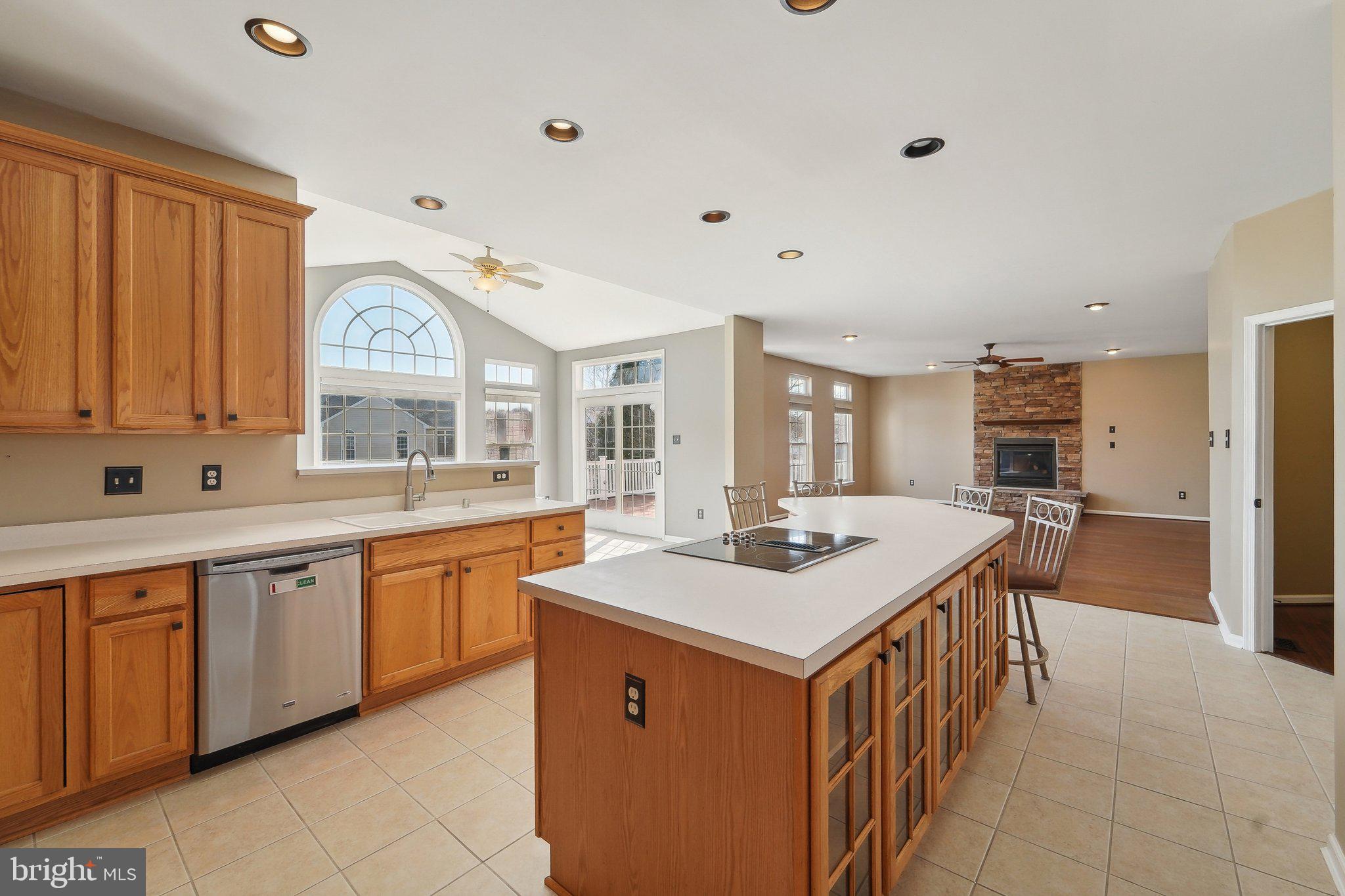 JENNA ESTATES - Residential