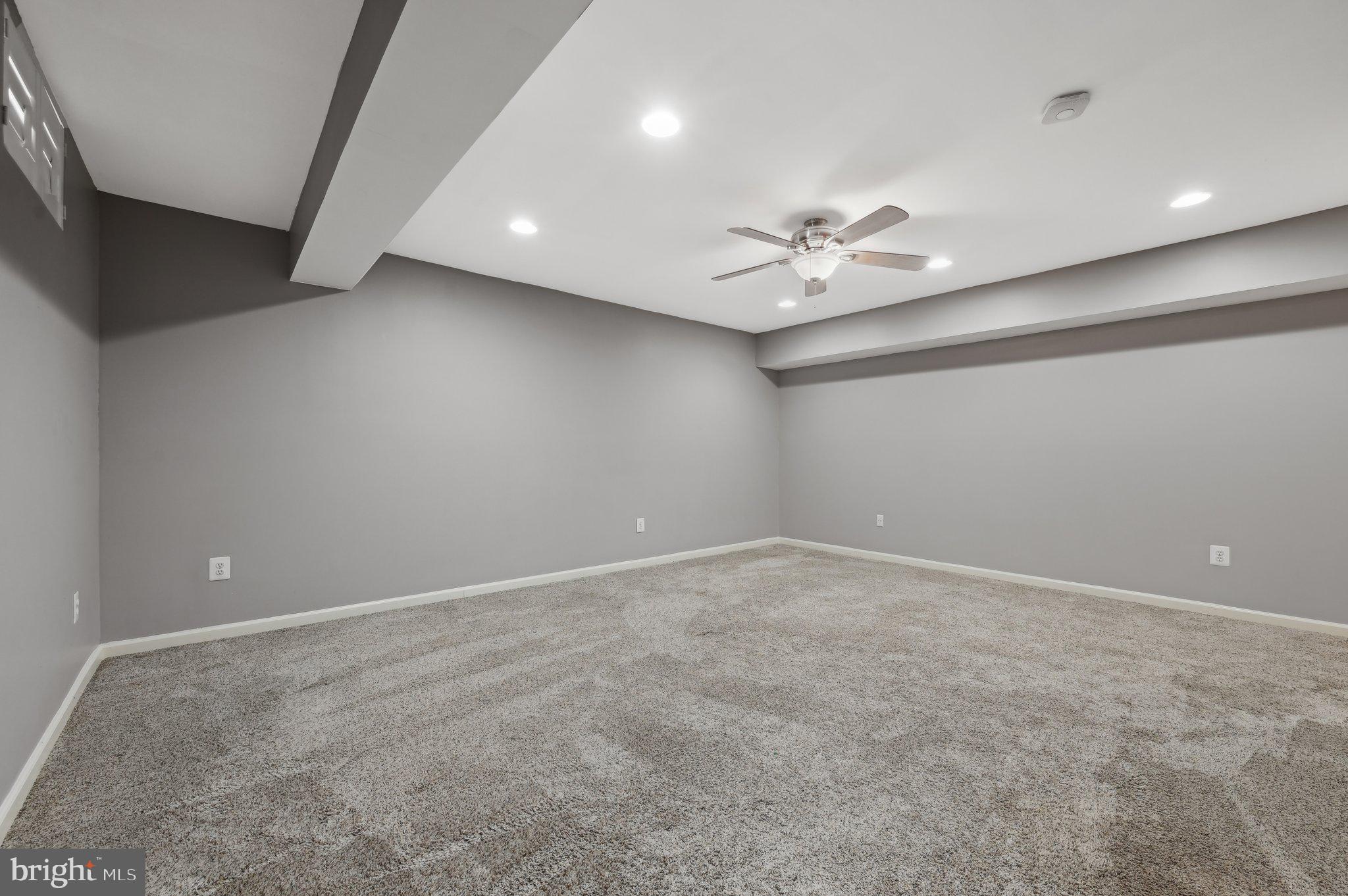 JENNA ESTATES - Residential