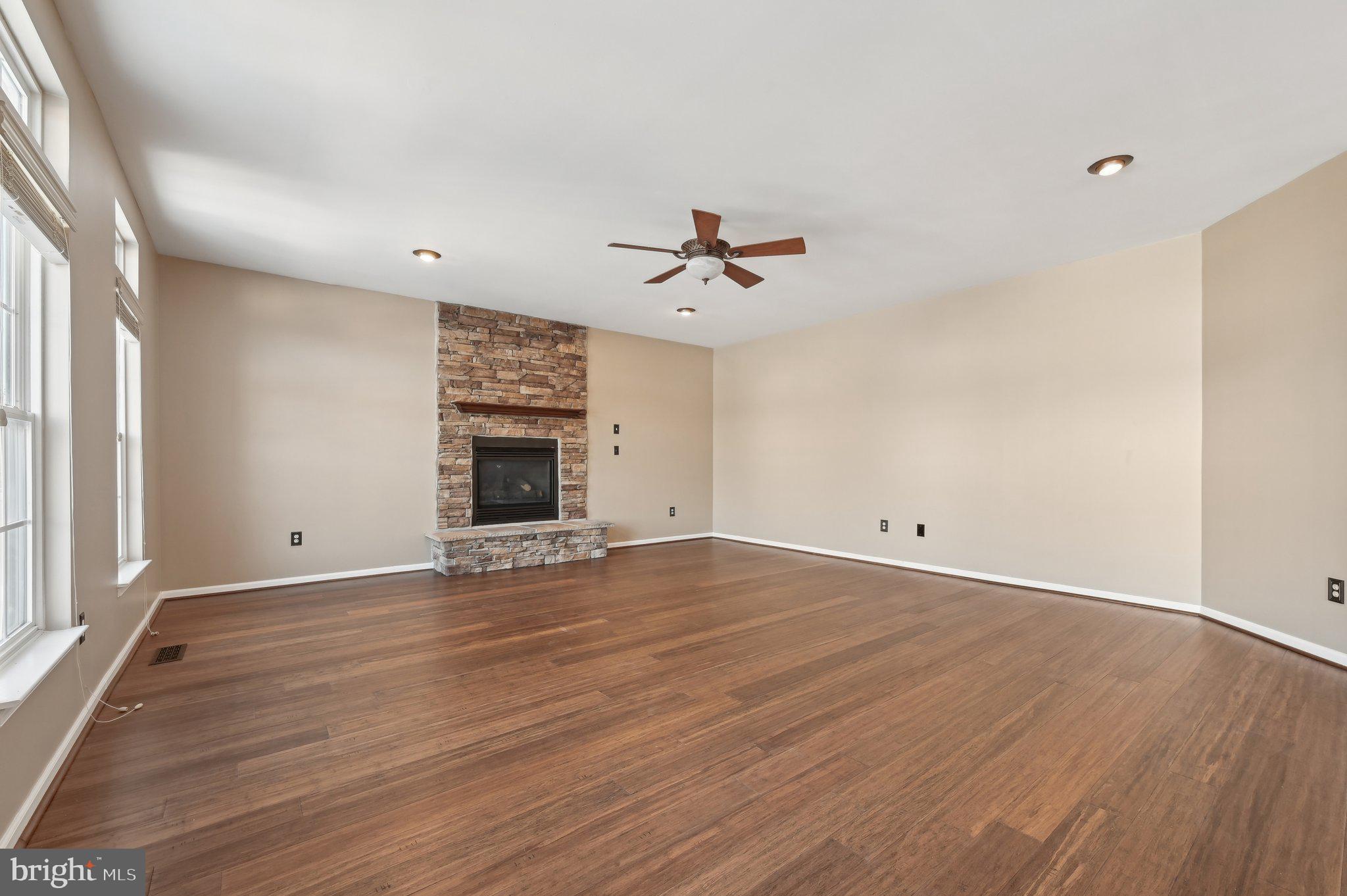 JENNA ESTATES - Residential