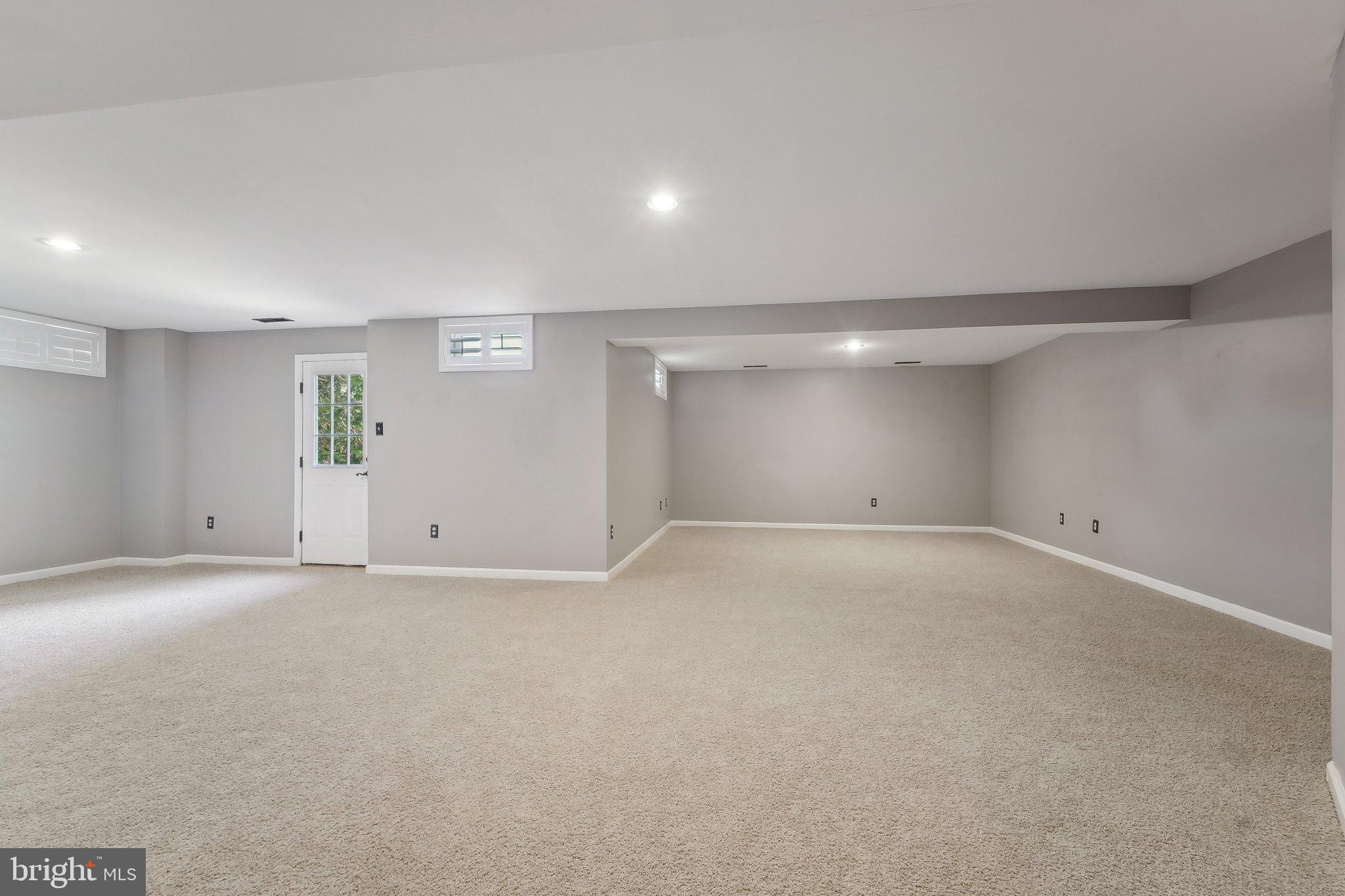 JENNA ESTATES - Residential