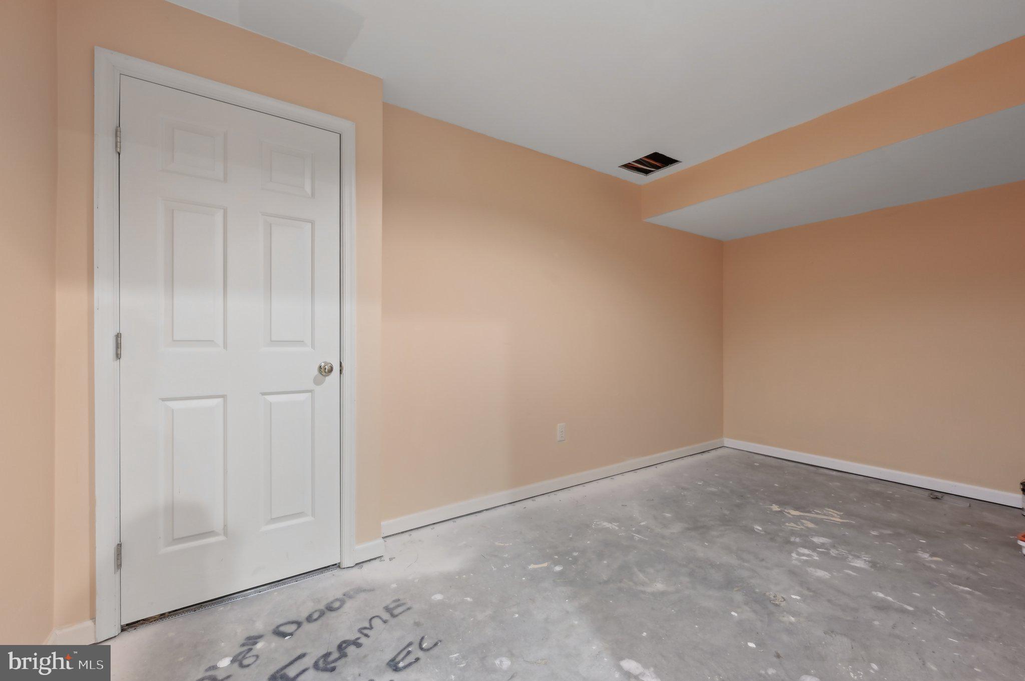 JENNA ESTATES - Residential