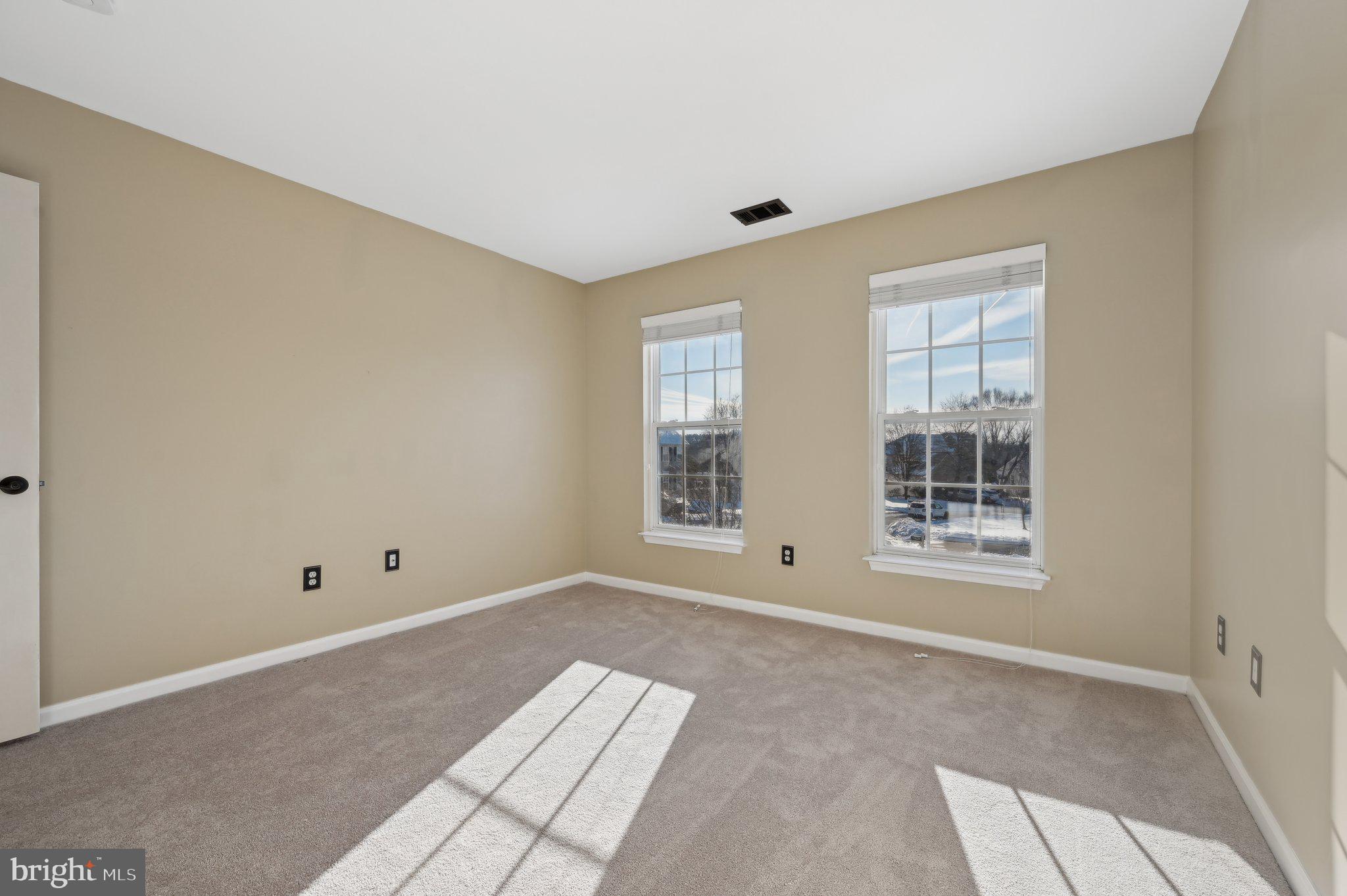 JENNA ESTATES - Residential